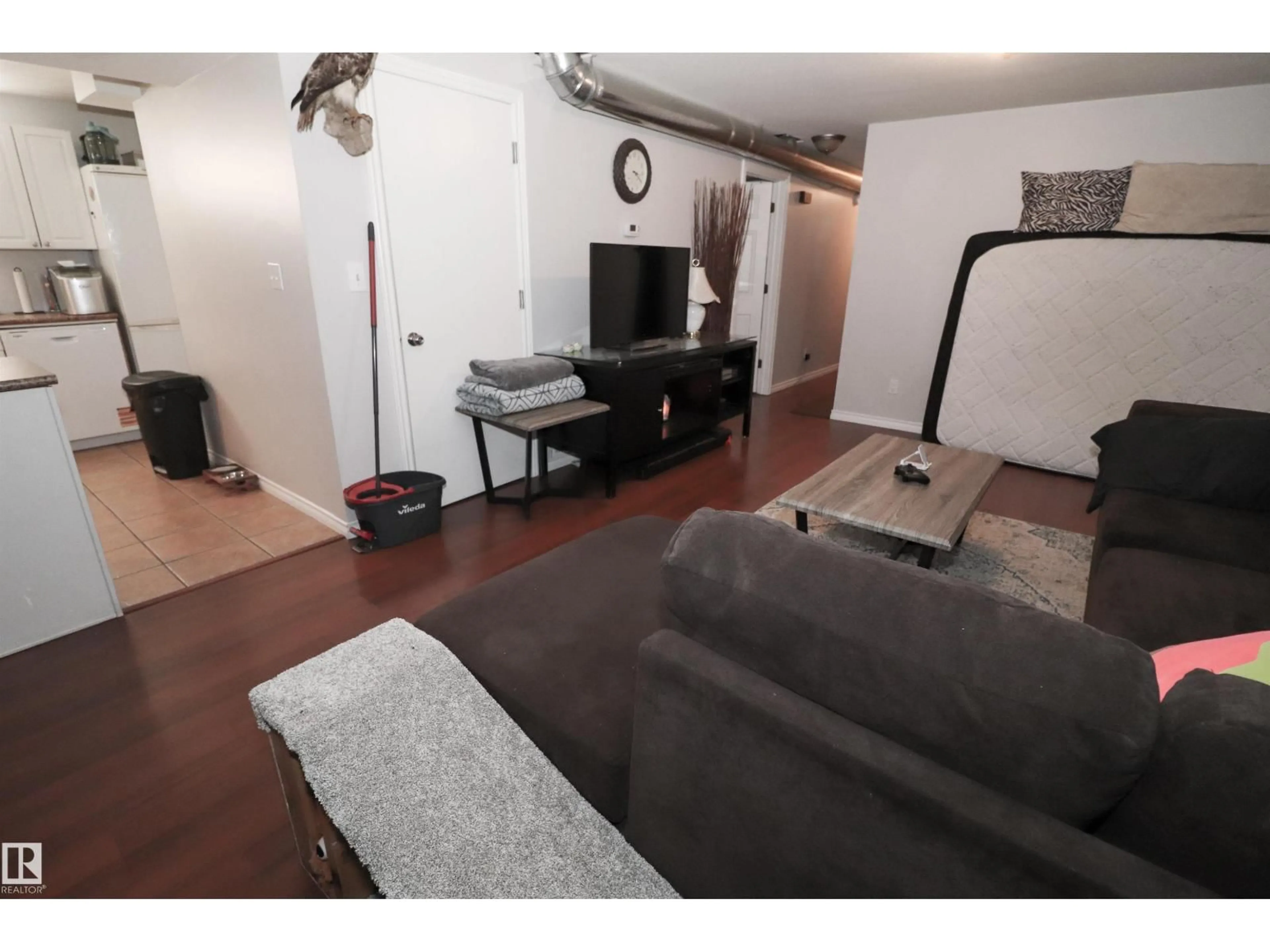 A pic of a room for 2923 89 ST, Edmonton Alberta T6K3A7