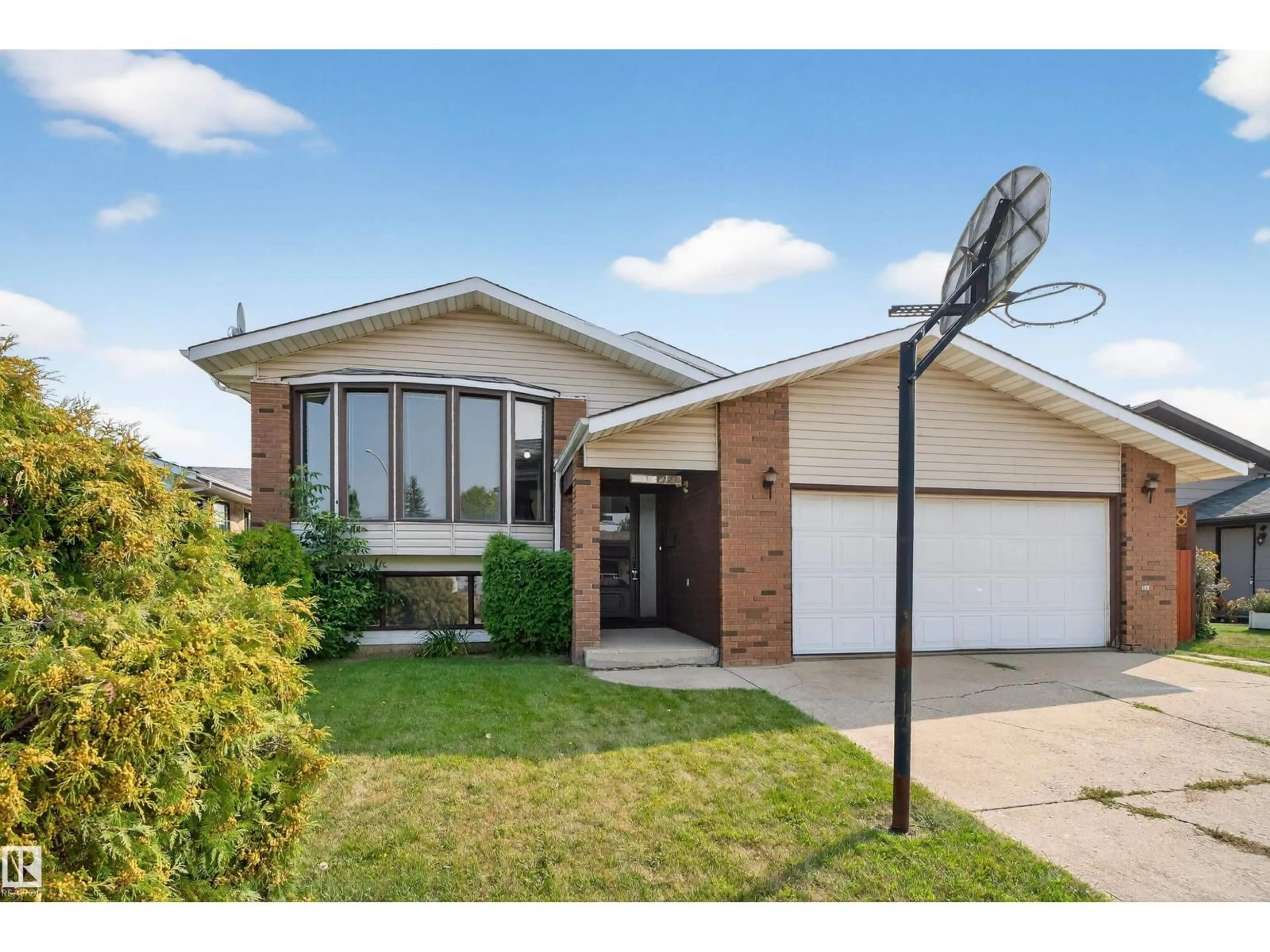 Unknown for NW - 1727 49A ST, Edmonton Alberta T6L2Y6