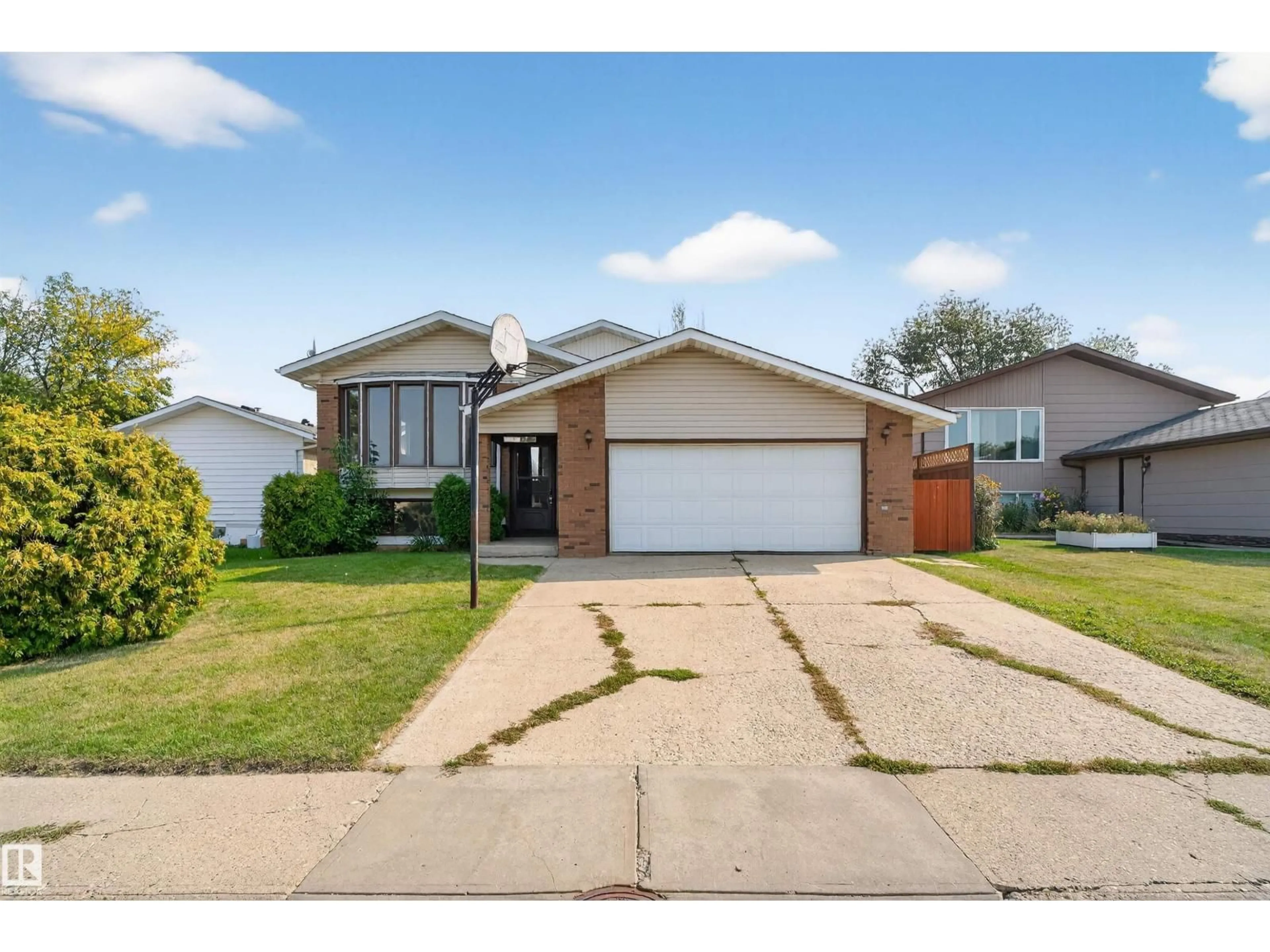 Unknown for NW - 1727 49A ST, Edmonton Alberta T6L2Y6