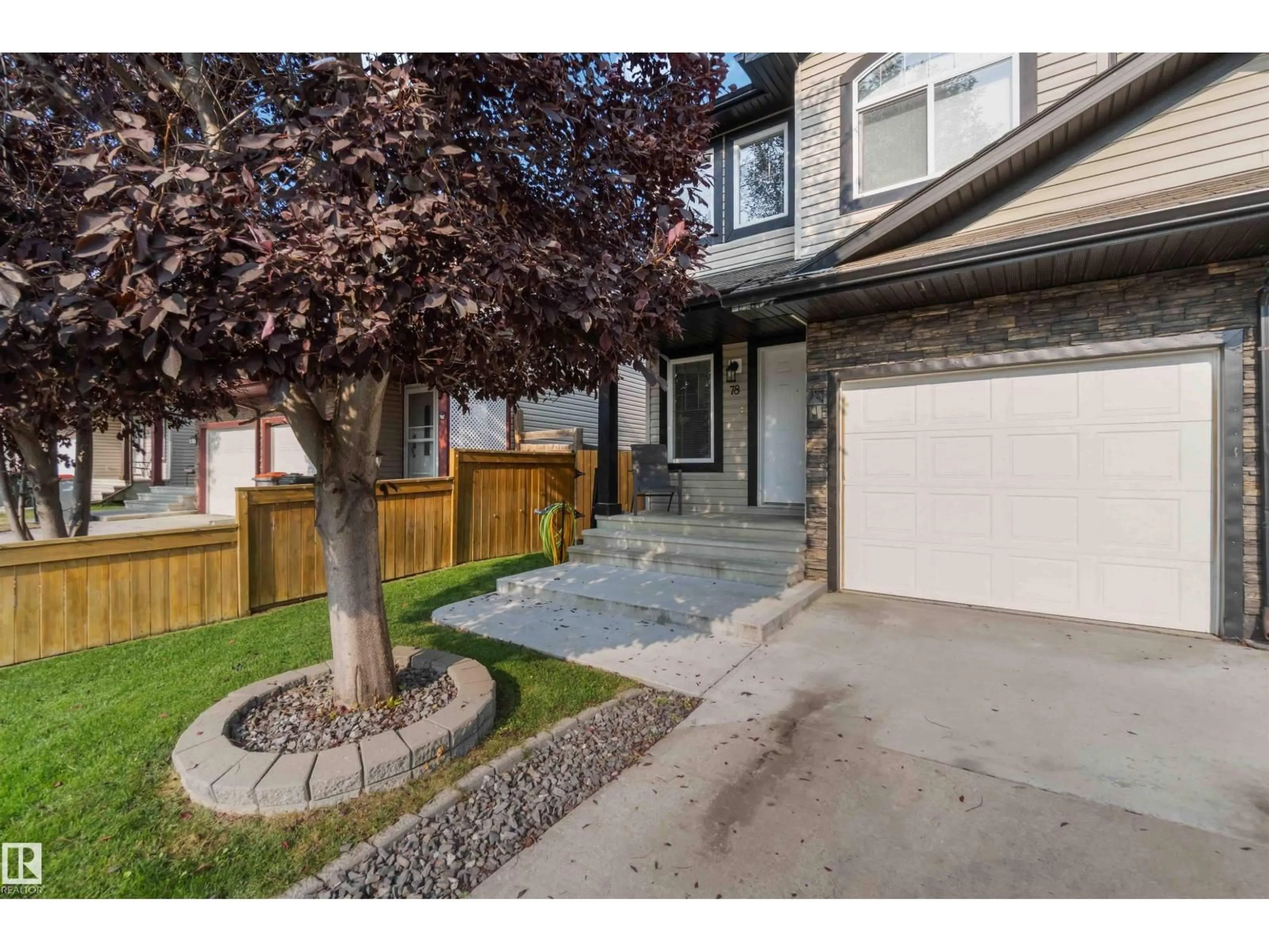 A pic from outside/outdoor area/front of a property/back of a property/a pic from drone, street for 78 MERIDIAN LO, Stony Plain Alberta T7Z0B9