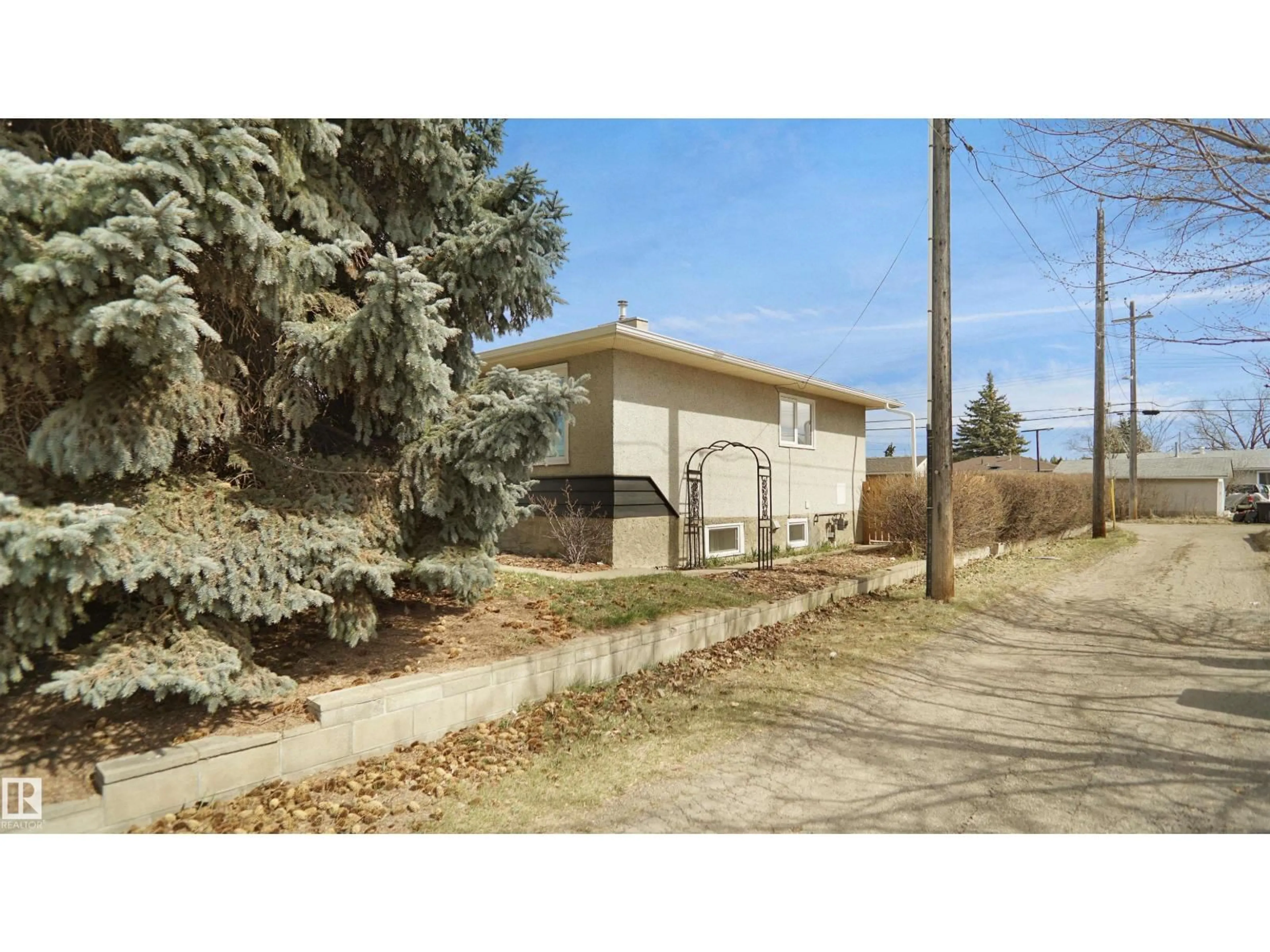 Unknown for NW - 12815 79 ST, Edmonton Alberta T5C1J1