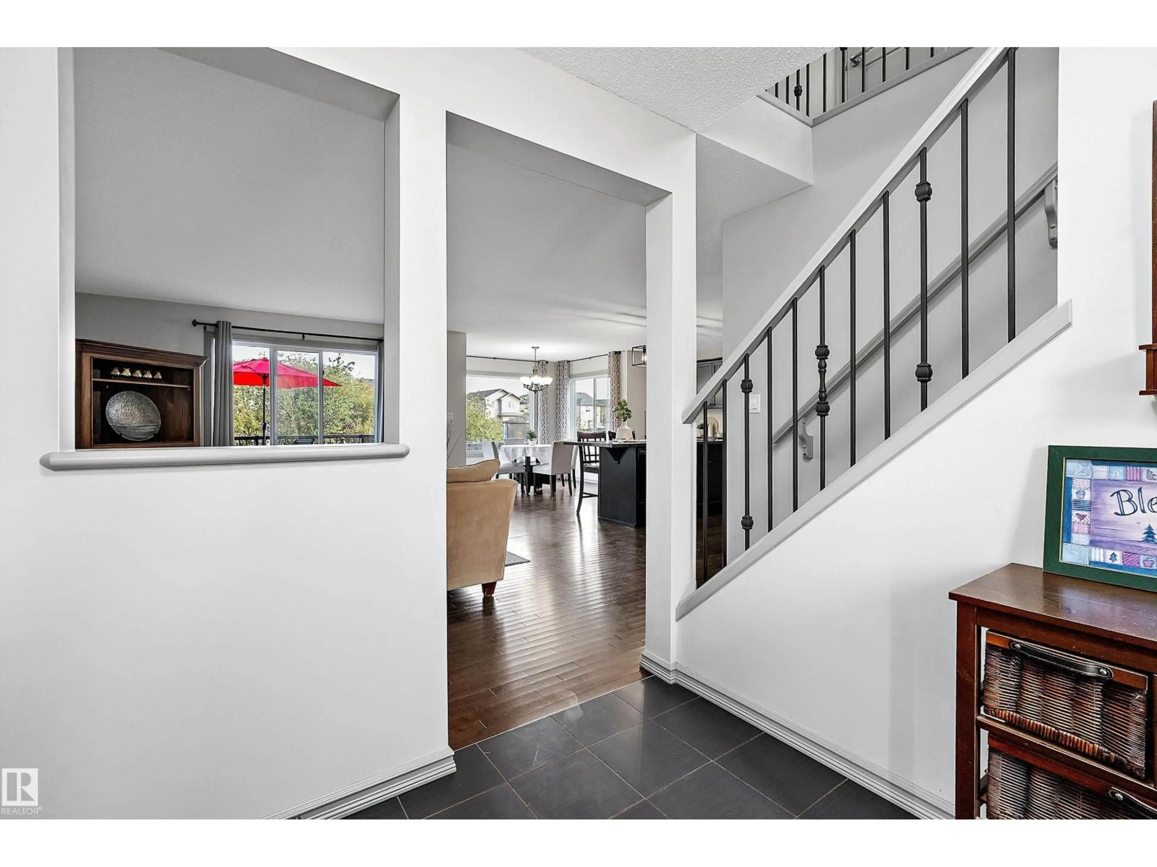 Indoor foyer for 84 SELKIRK PL, Leduc Alberta T9E0L5
