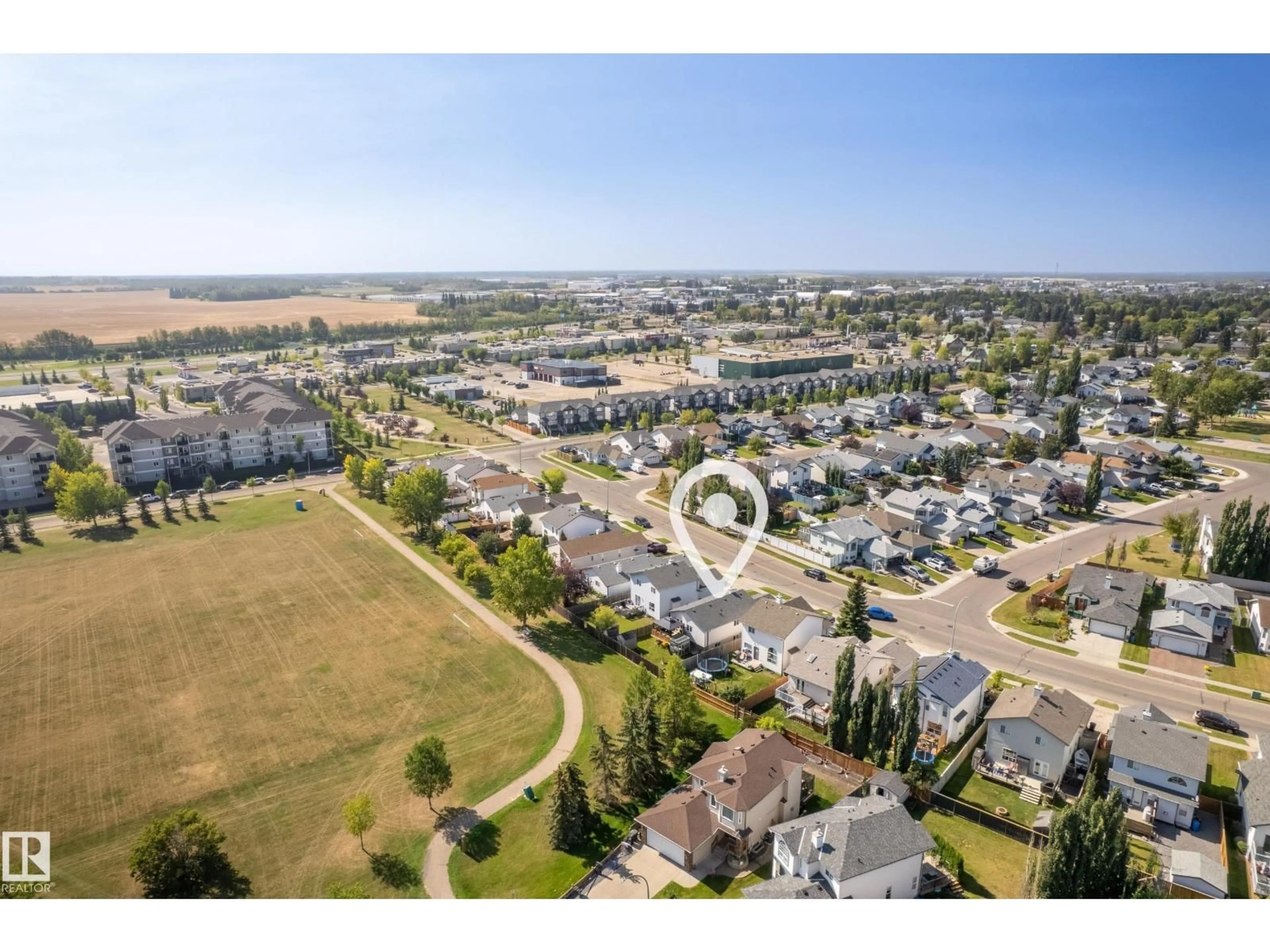 A pic from outside/outdoor area/front of a property/back of a property/a pic from drone, street for 142 LAKELAND DRIVE, Spruce Grove Alberta T7X4A5