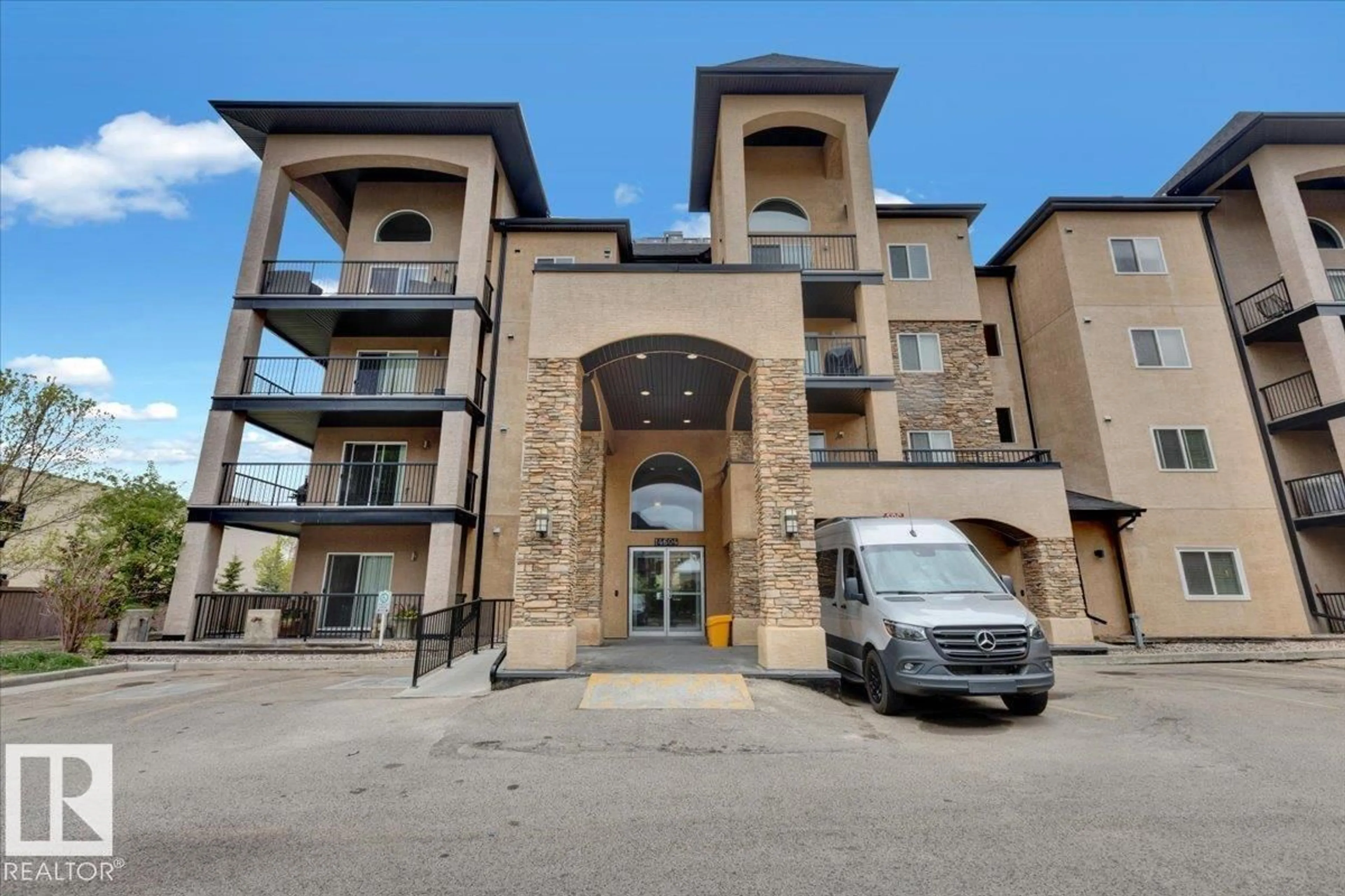 A pic from outside/outdoor area/front of a property/back of a property/a pic from drone, building for #404 - 14604 125 ST, Edmonton Alberta T5X0B4