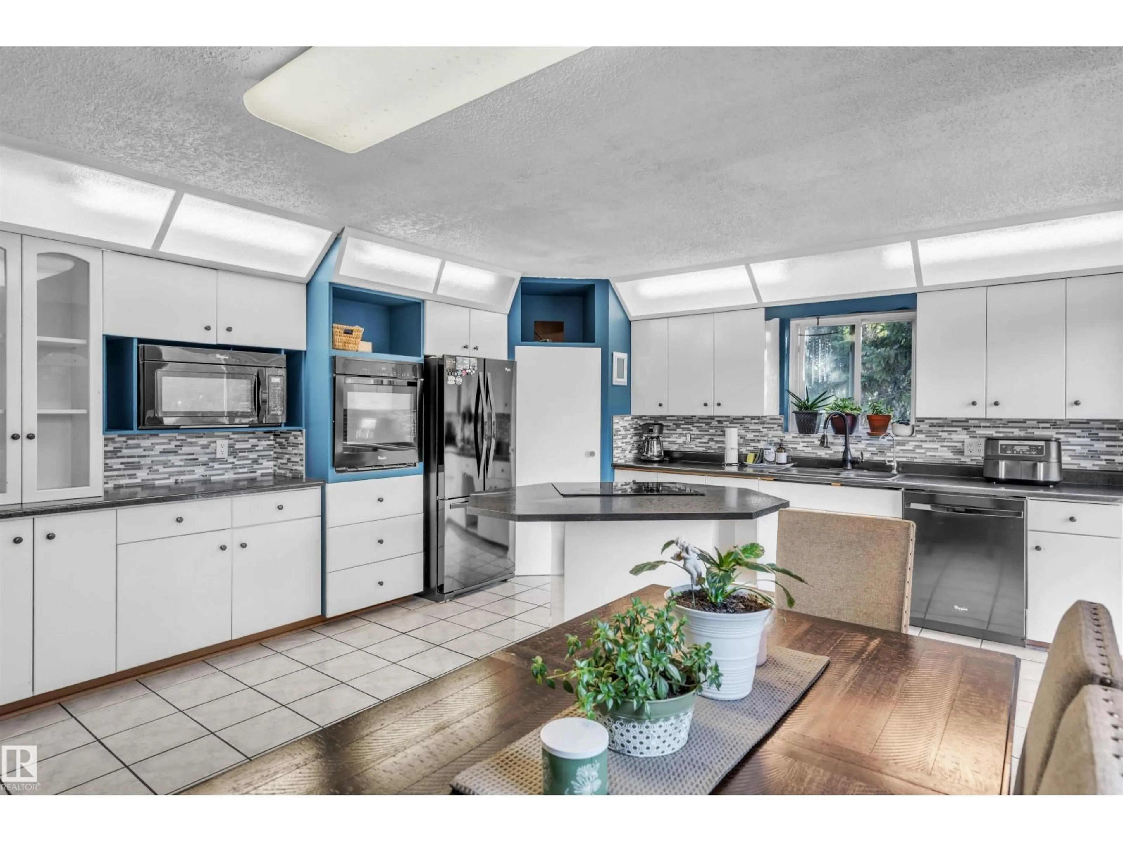 Open concept kitchen, ceramic/tile floor for 42217 TWP RD 624, Rural Bonnyville M.D. Alberta T9M1P2