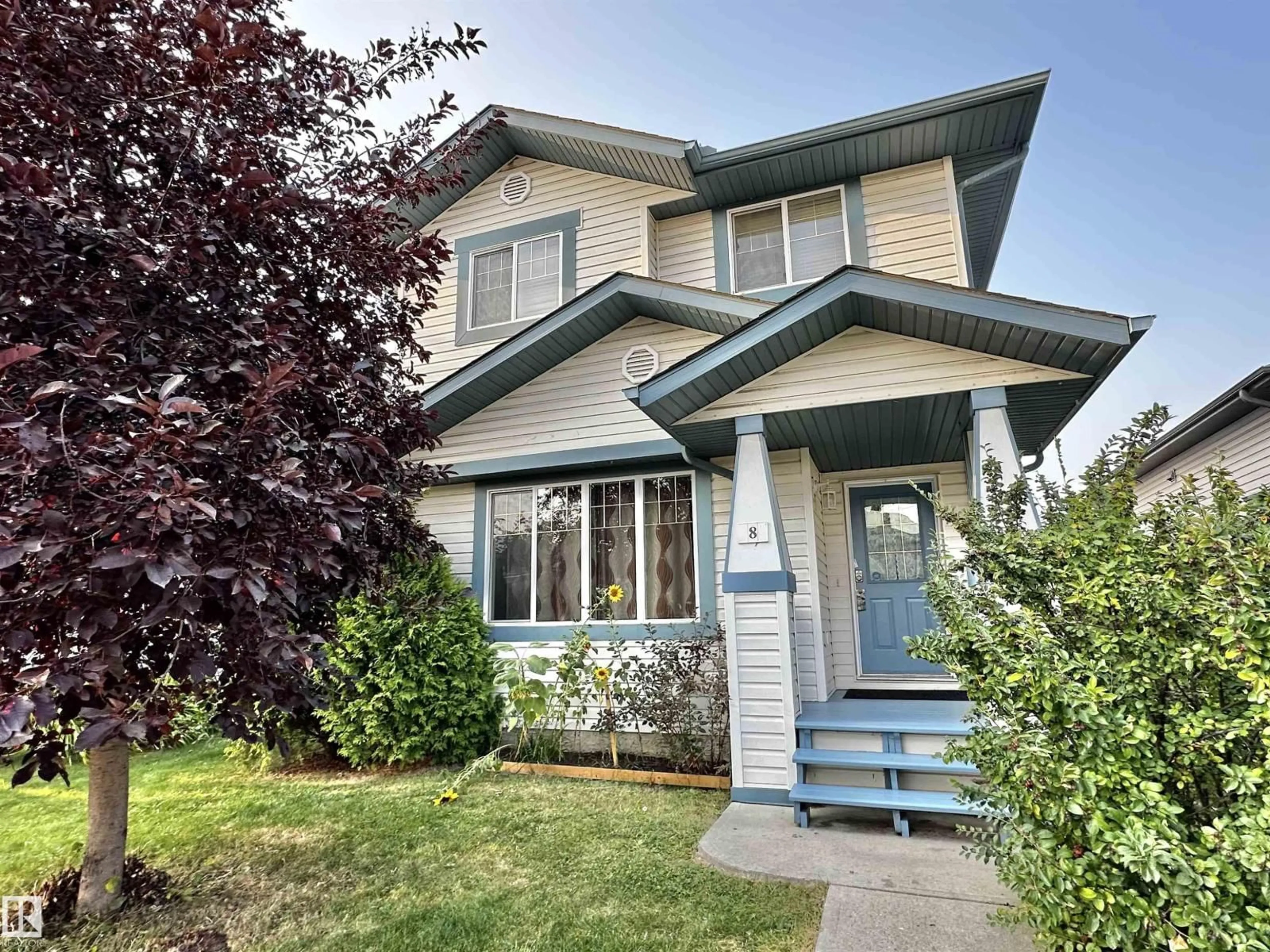 Home with vinyl exterior material, street for 8 HEATHERLANDS WY, Spruce Grove Alberta T7X4L3