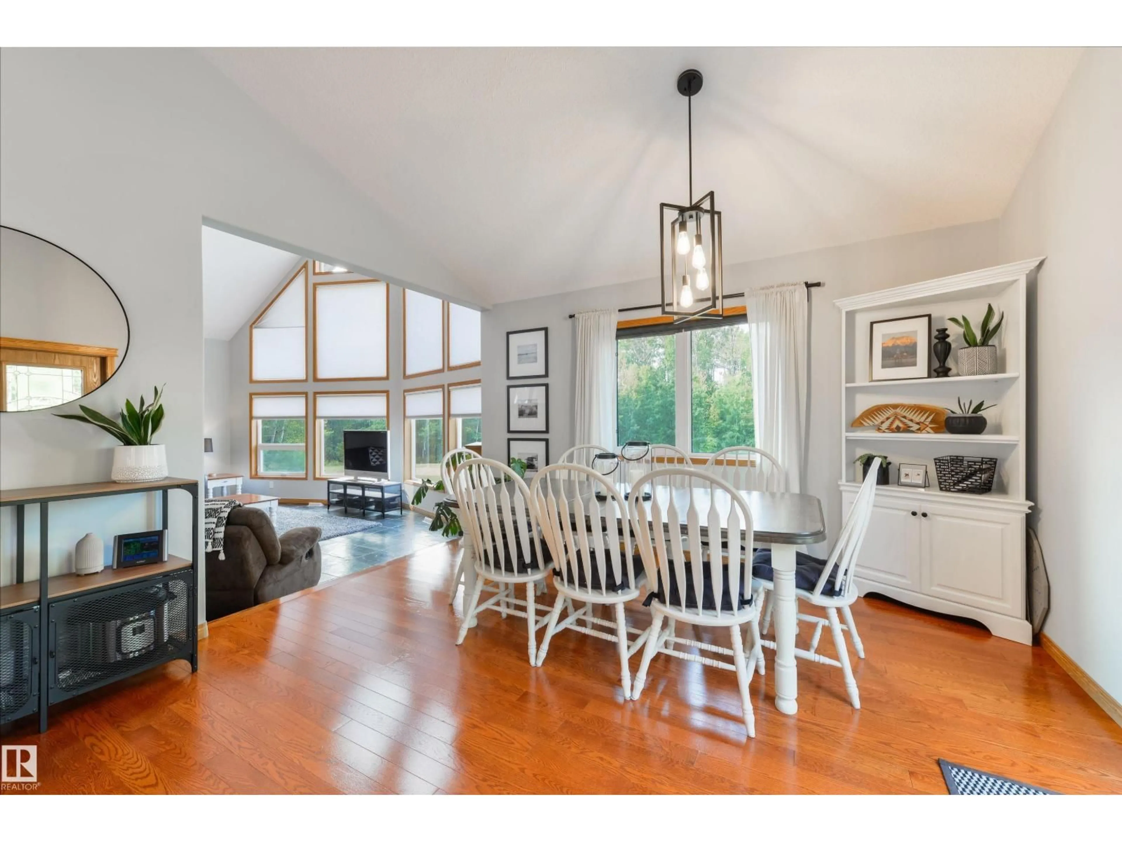 Open concept kitchen, wood/laminate floor for 53215 RGE ROAD 13, Rural Parkland County Alberta T7Y0C1