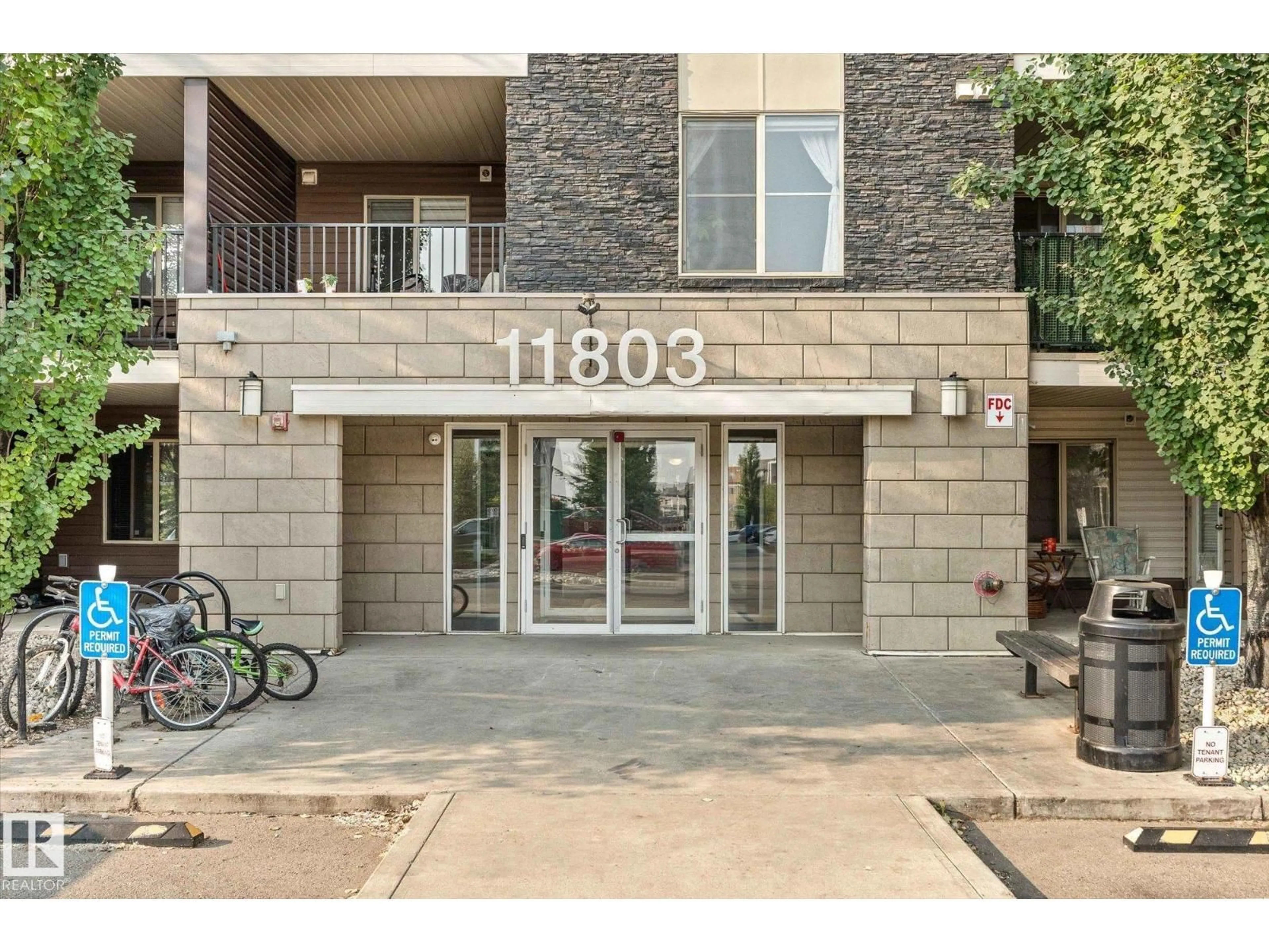 Indoor entryway for #402 - 11803 22 AV, Edmonton Alberta T6W2R9