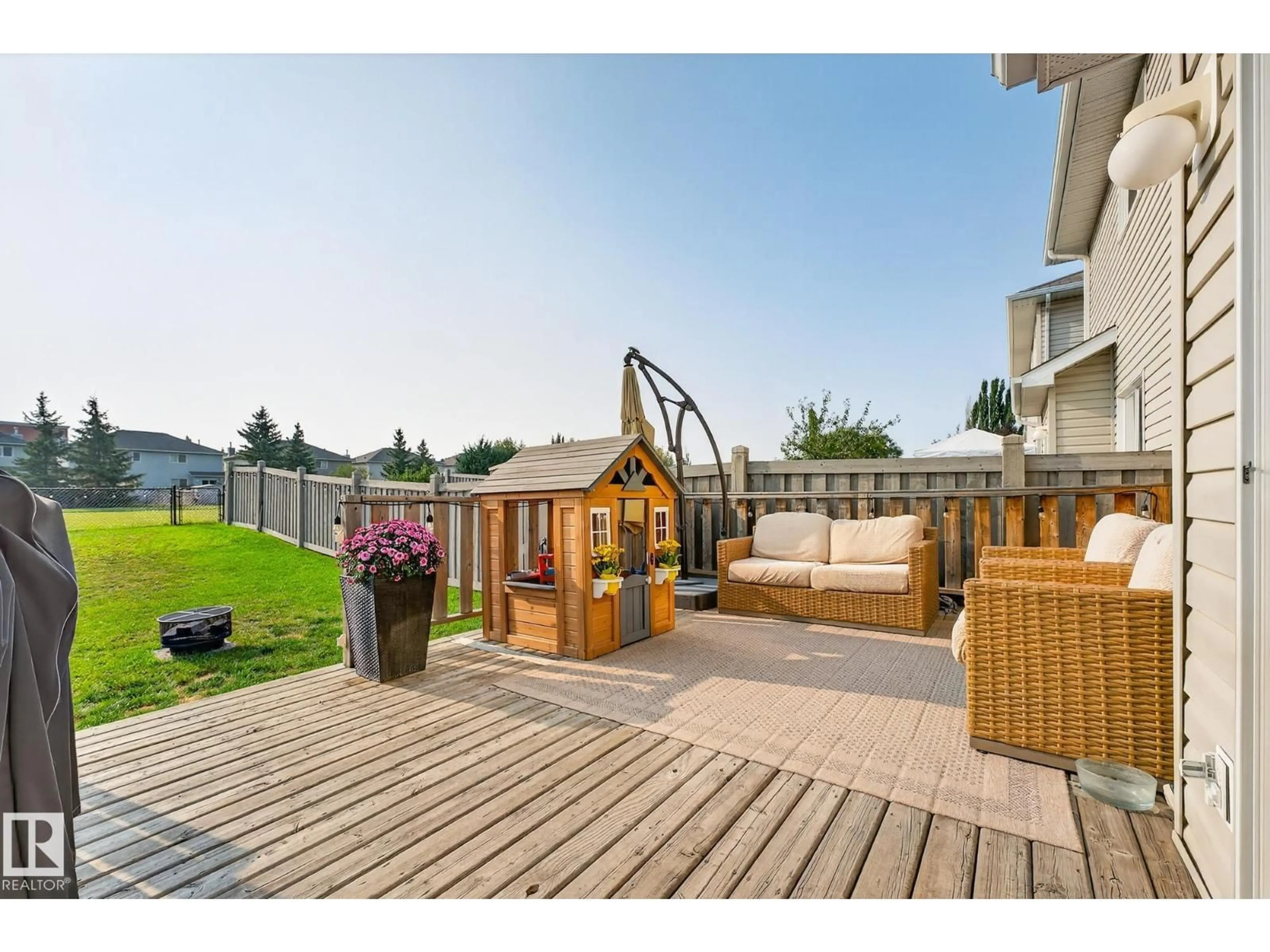 Patio, unknown for 1415 MCMILLIAN WY, Edmonton Alberta T6W1V7