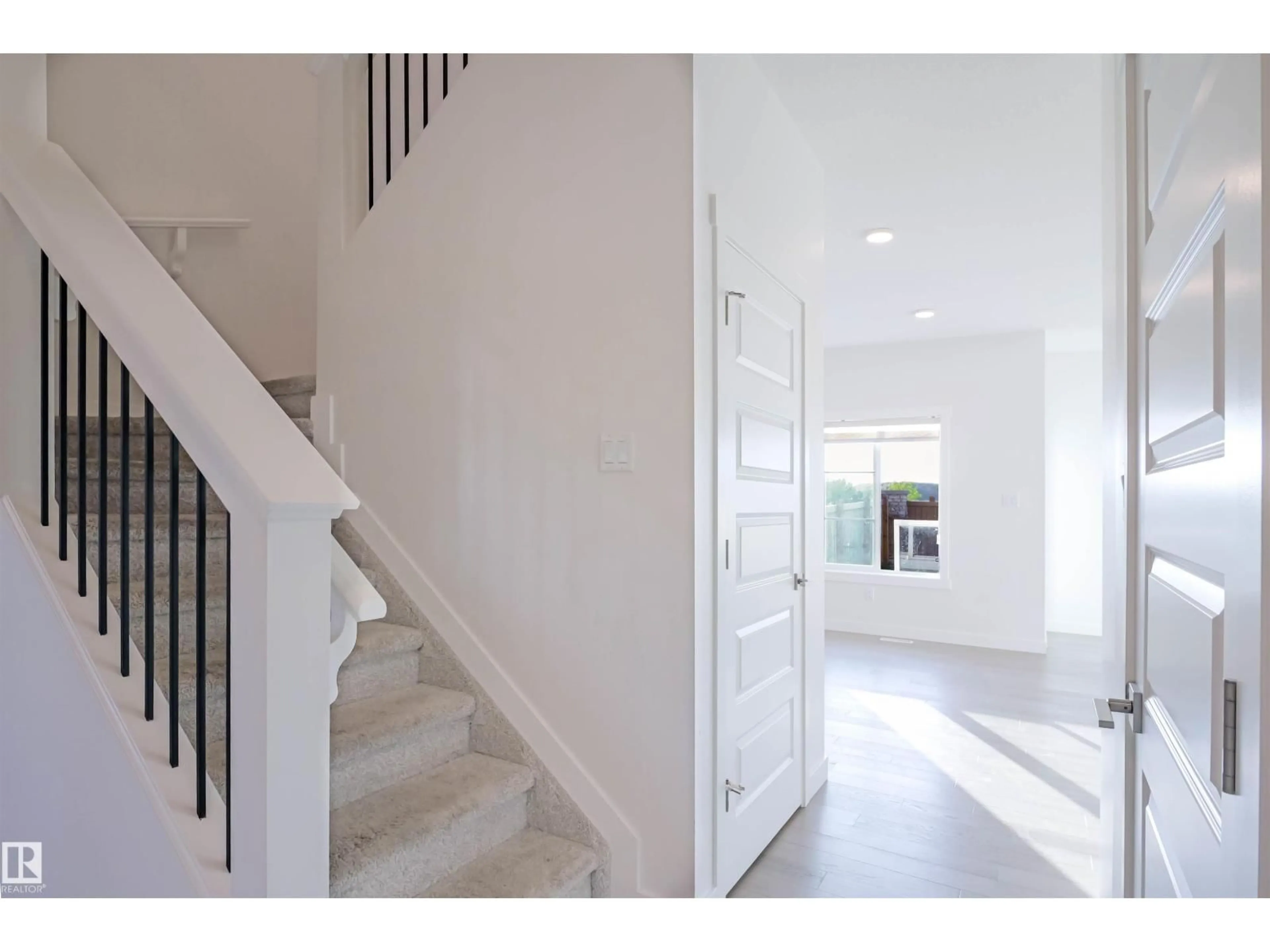 Indoor entryway for SW - 2212 160 ST, Edmonton Alberta T6W4E5
