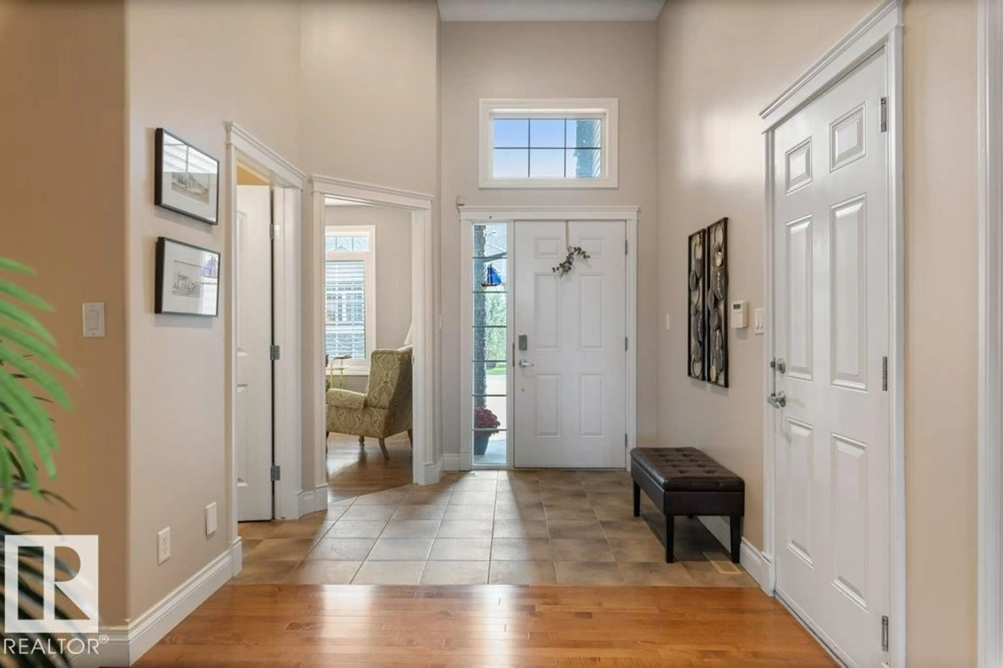 Indoor entryway for 85 - 11 NORTH RIDGE DR, St. Albert Alberta T8N3N3