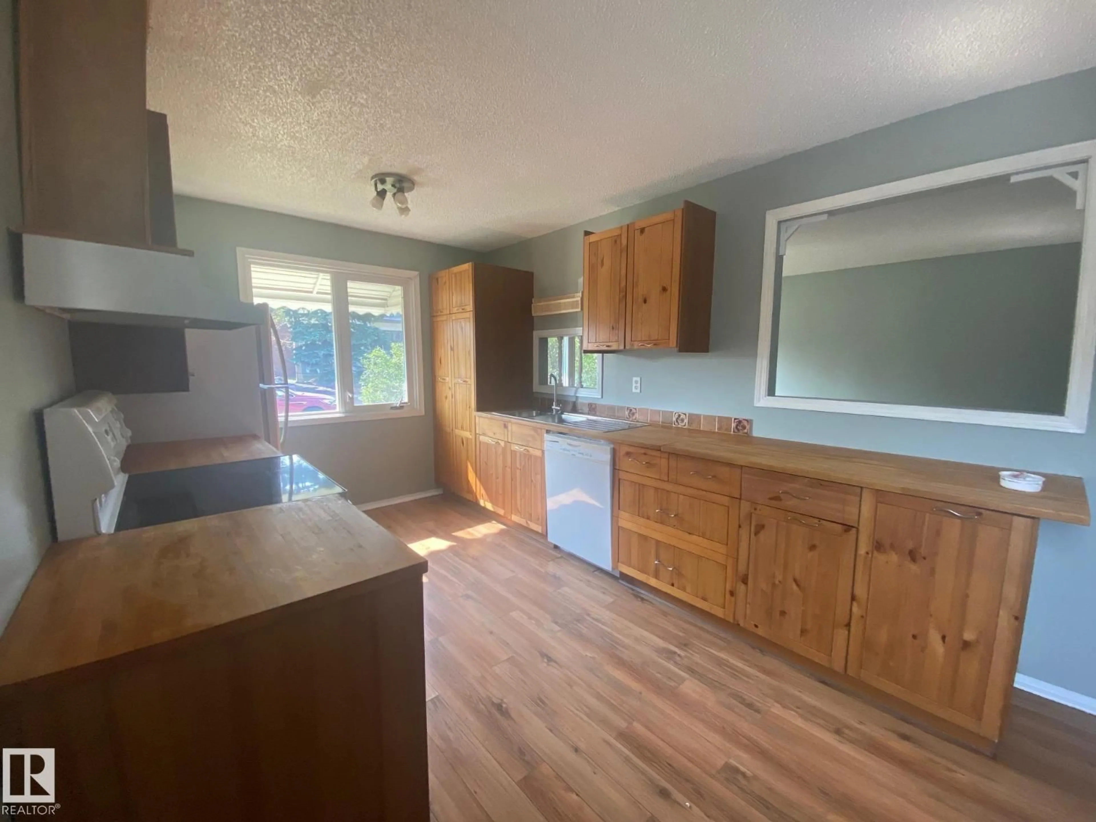 Unknown for 5424 55 AV, Wetaskiwin Alberta T9A1A5
