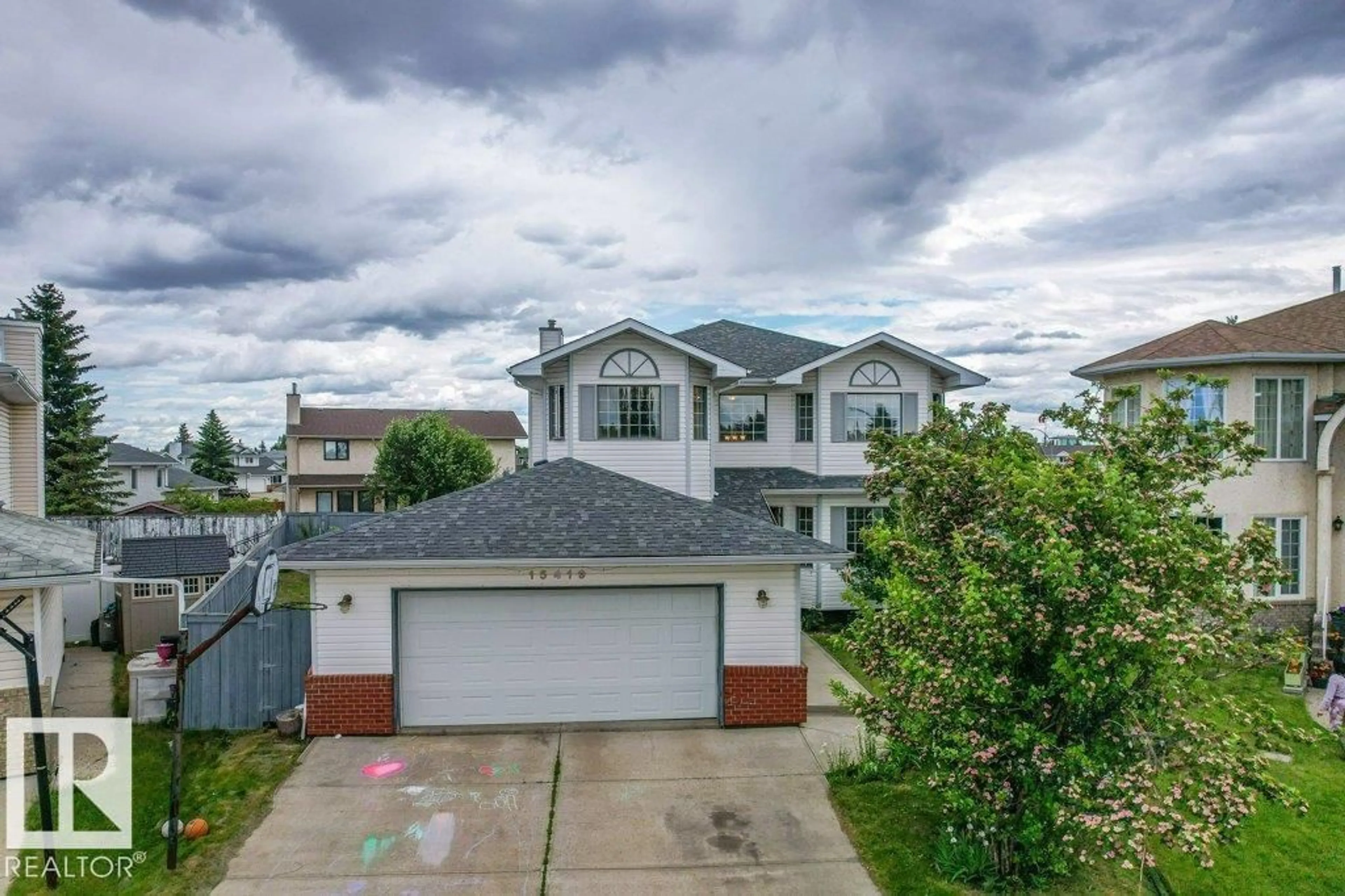 A pic from outside/outdoor area/front of a property/back of a property/a pic from drone, street for NW - 15419 132 ST, Edmonton Alberta T6V1B9