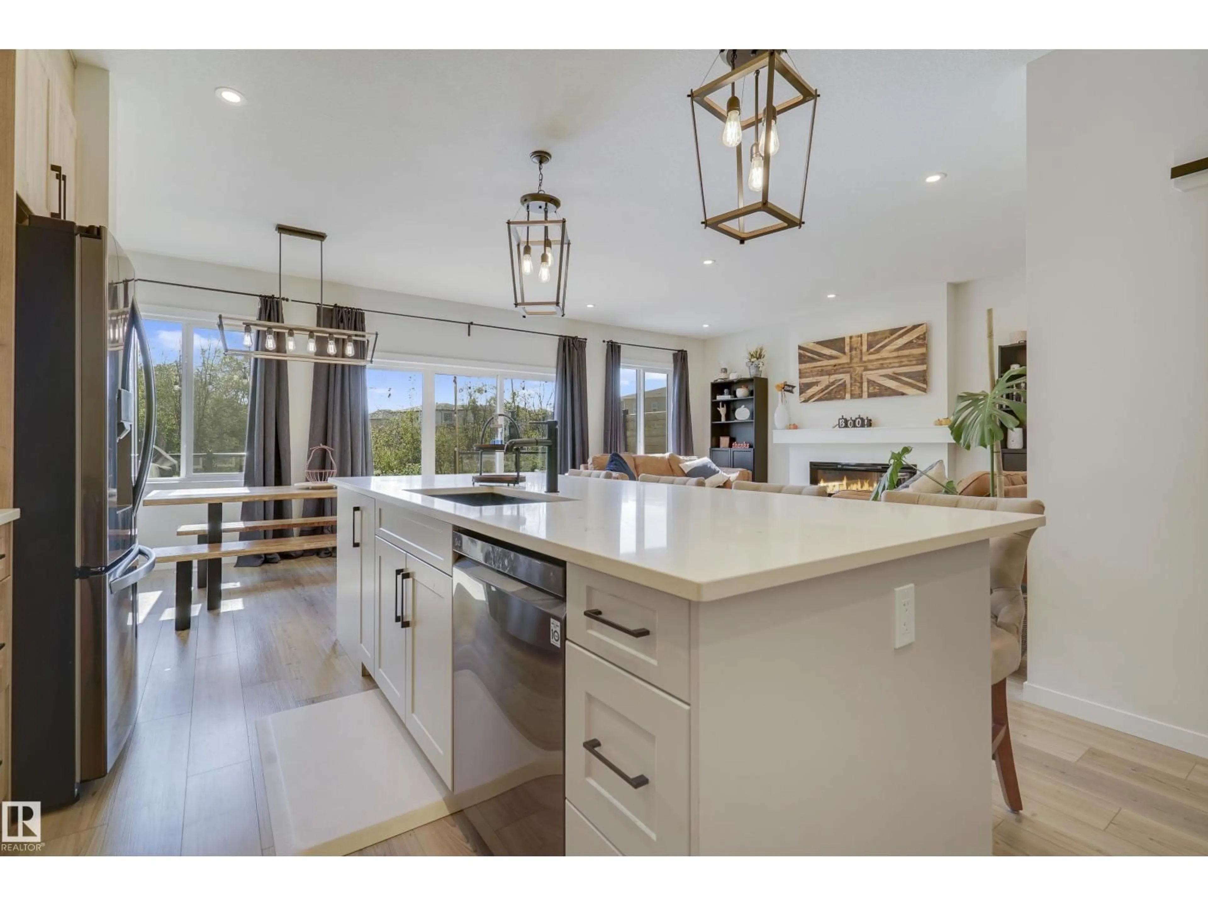 Open concept kitchen, unknown for 1138 CY BECKER RD, Edmonton Alberta T5Y4C6