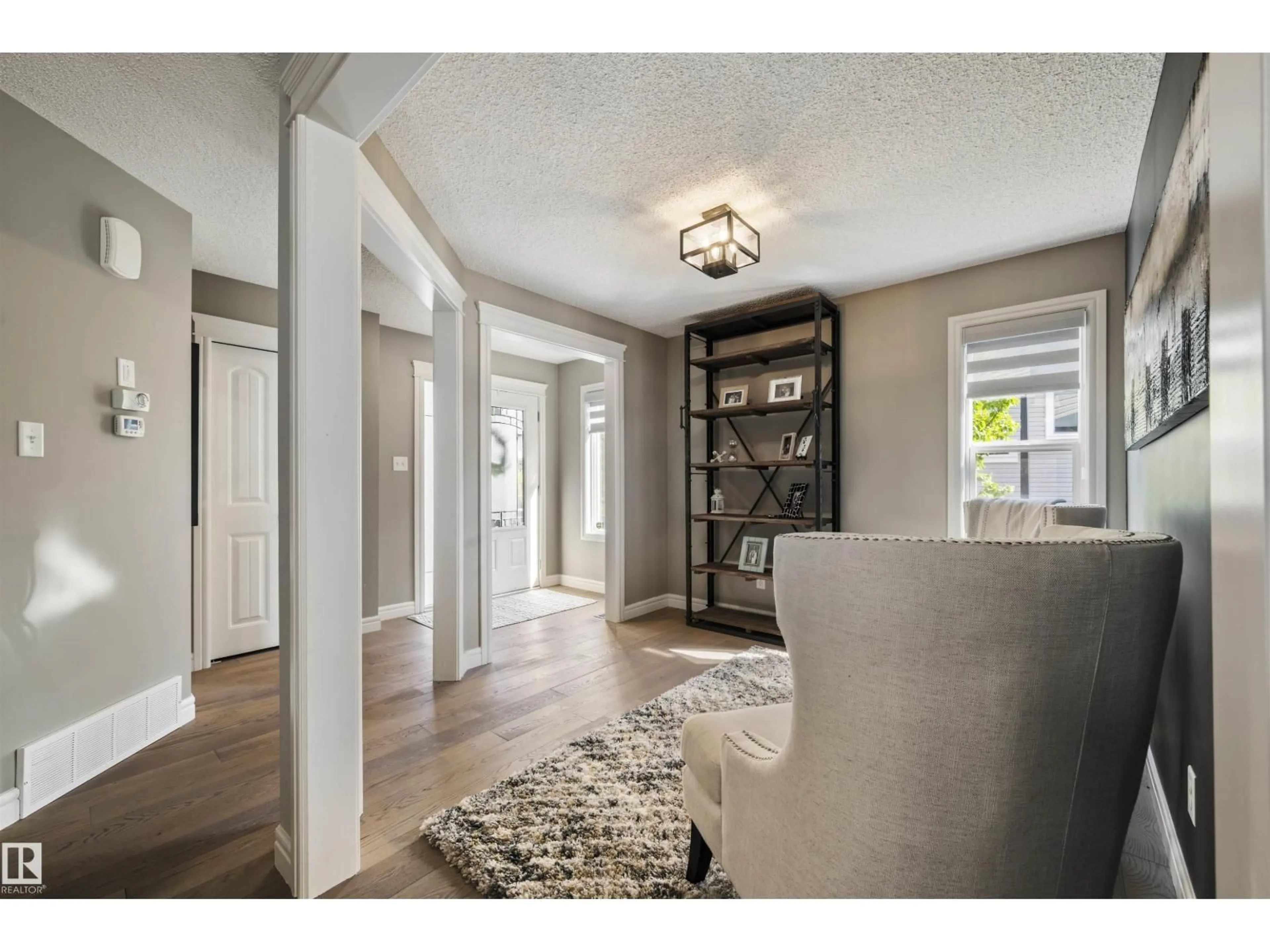 Indoor entryway for SW - 17437 5A AV, Edmonton Alberta T6W2E3