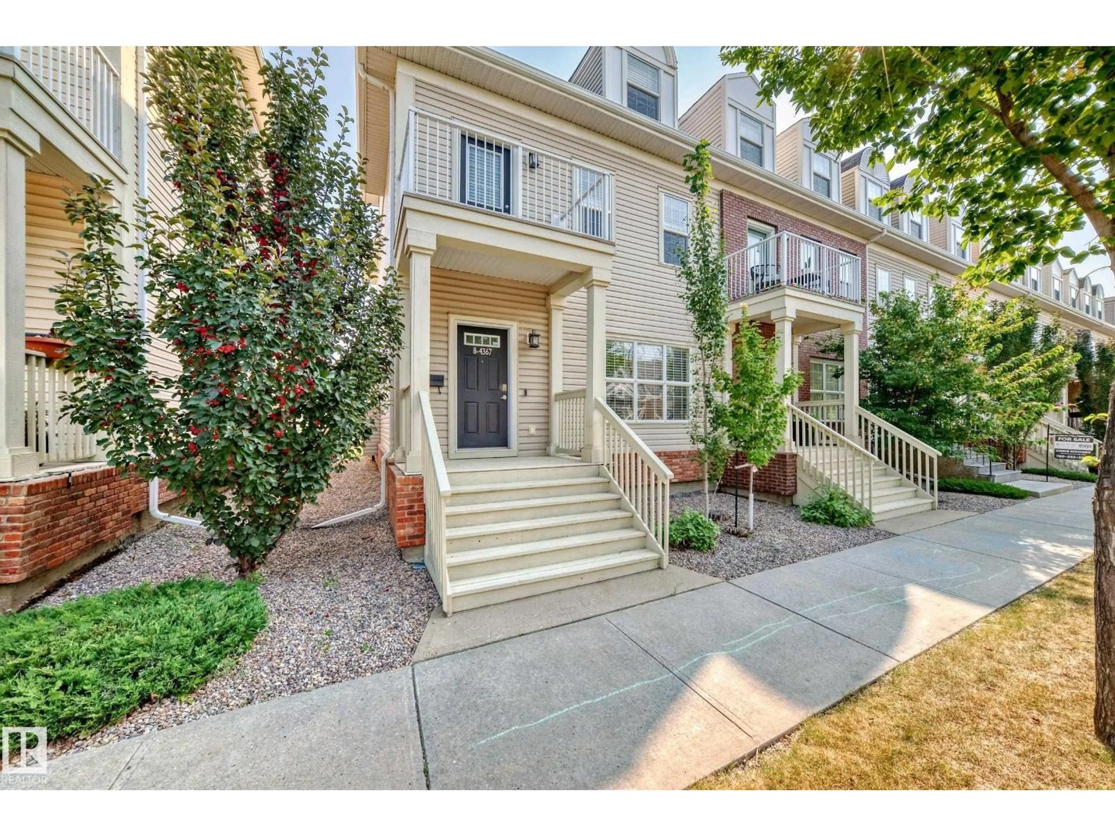 Indoor entryway for #8 - 4367 VETERANS WY, Edmonton Alberta T5E6N4