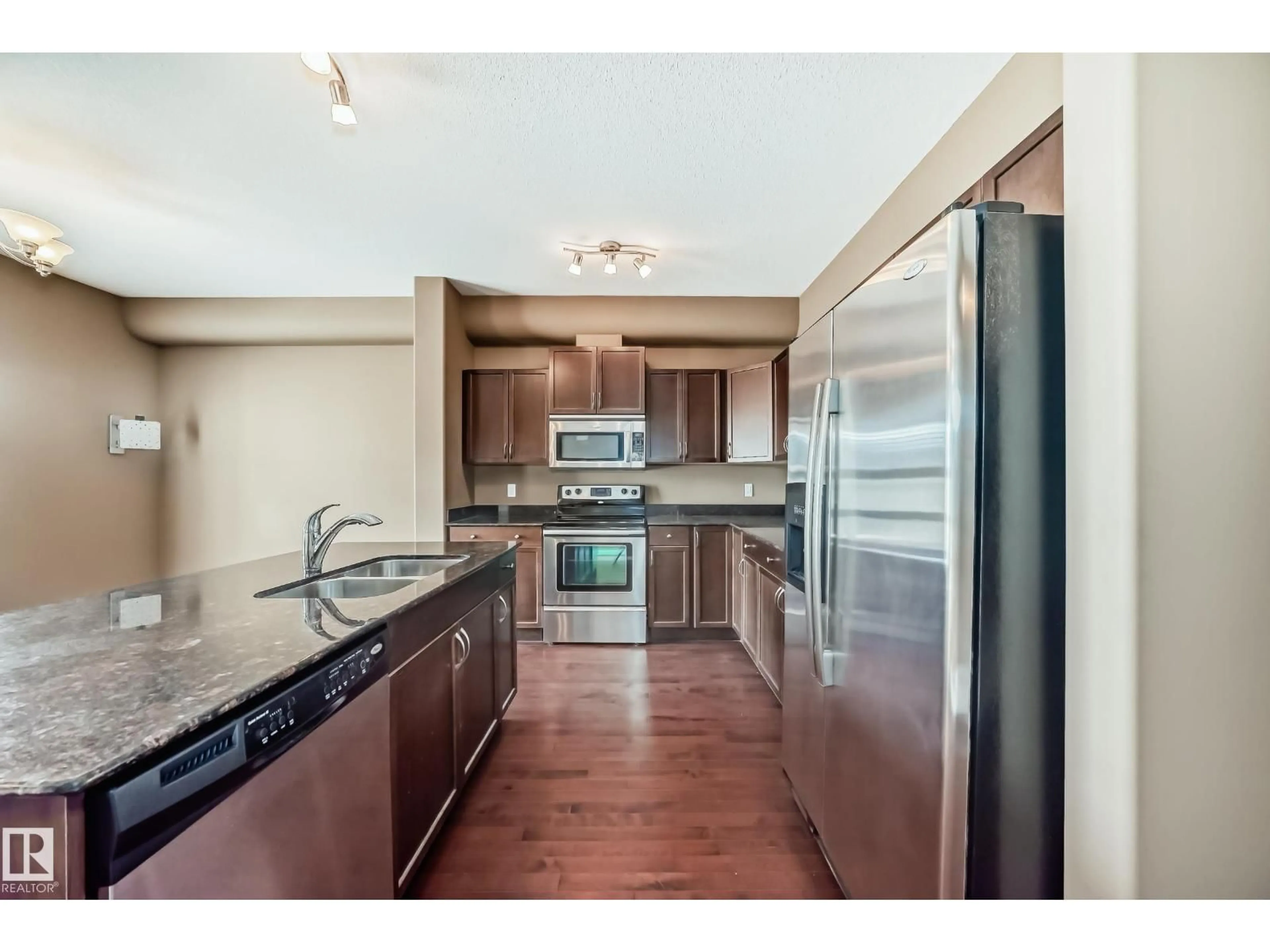 Open concept kitchen, unknown for #8 - 4367 VETERANS WY, Edmonton Alberta T5E6N4