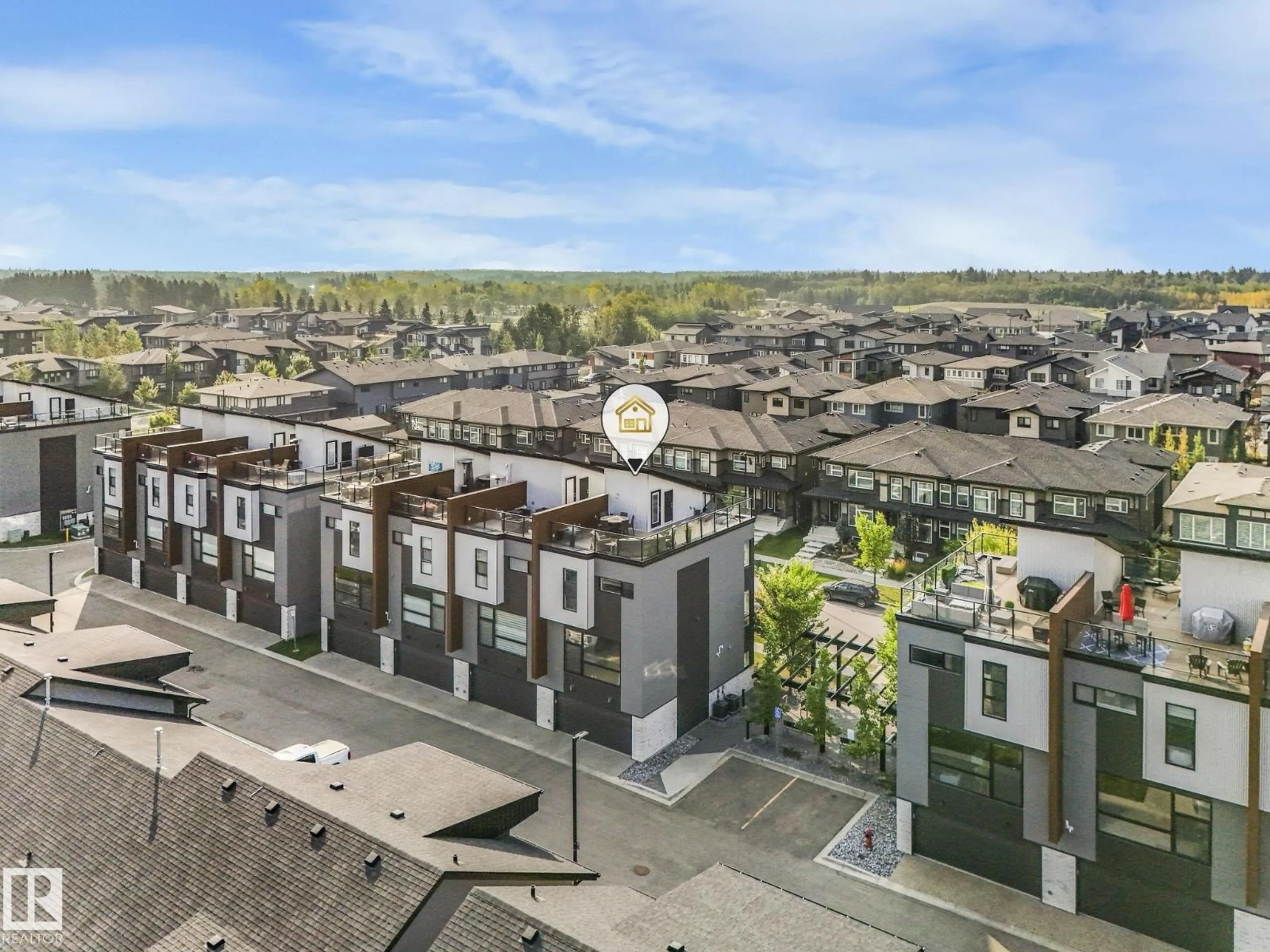 A pic from outside/outdoor area/front of a property/back of a property/a pic from drone, city buildings view from balcony for 95 - 31 SALISBURY WY, Sherwood Park Alberta T8B0C1
