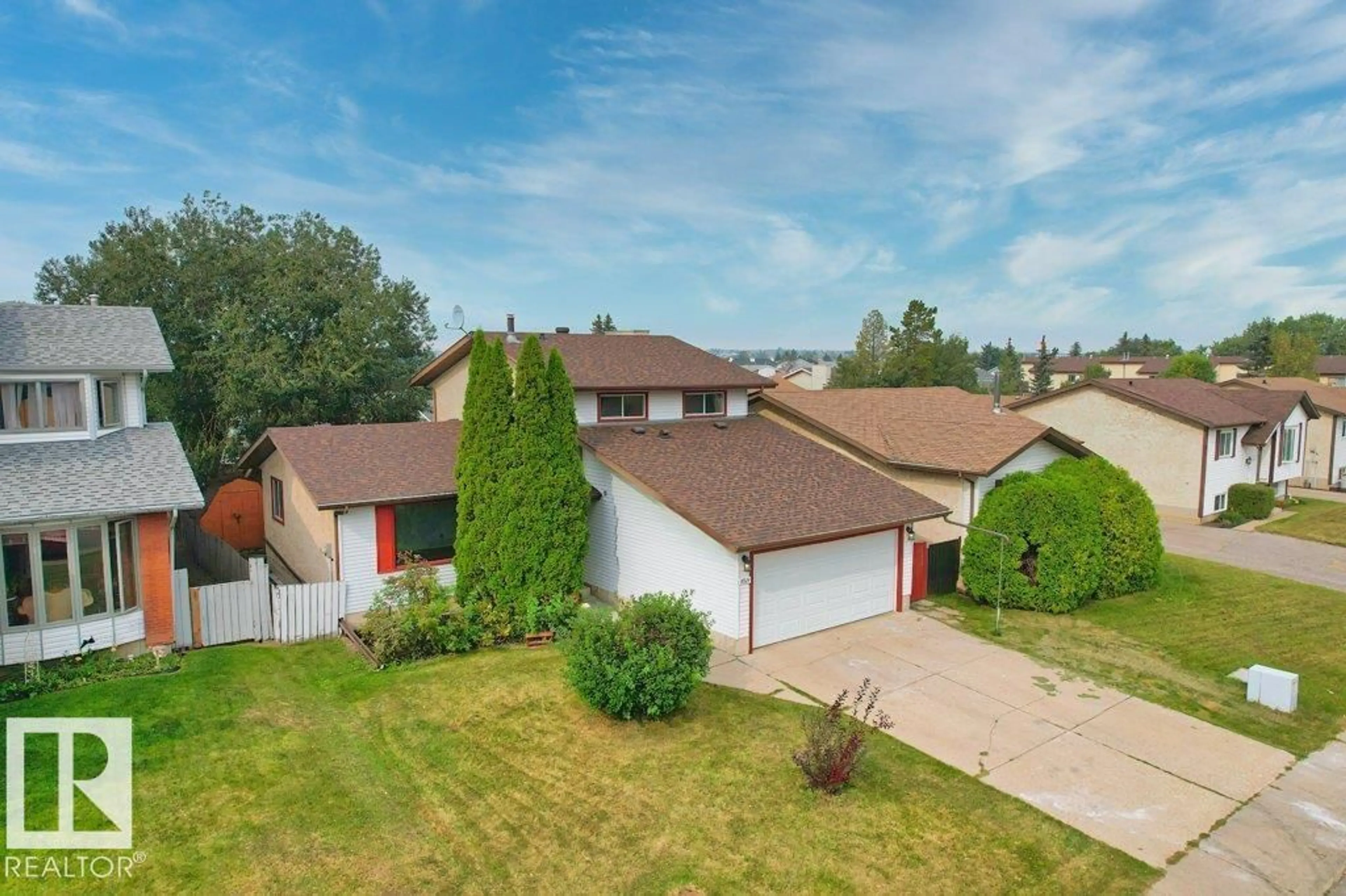 A pic from outside/outdoor area/front of a property/back of a property/a pic from drone, street for NW - 14524 31A ST, Edmonton Alberta T5Y2H7