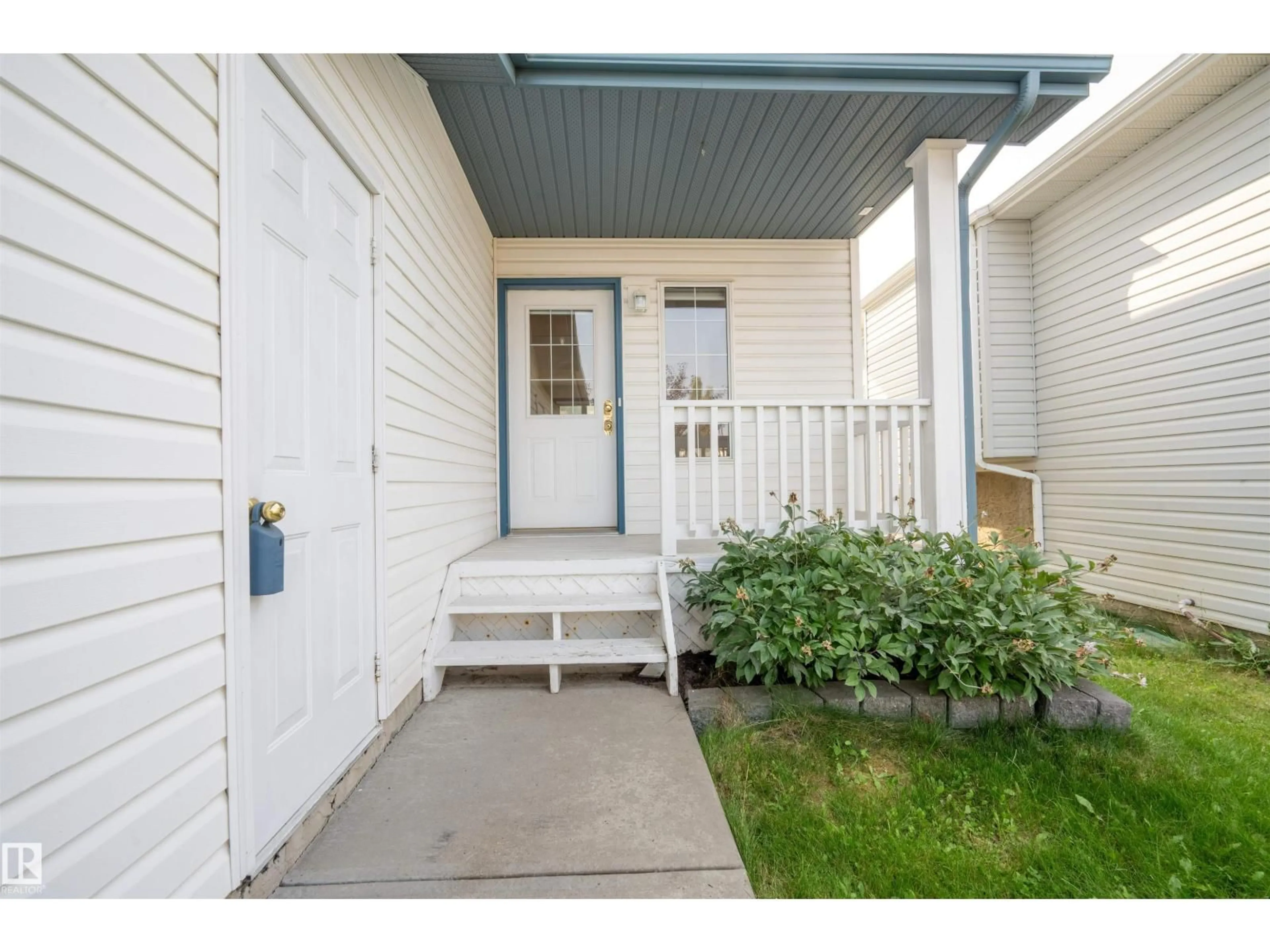 Unknown for 2331 37B AV, Edmonton Alberta T6T1N9
