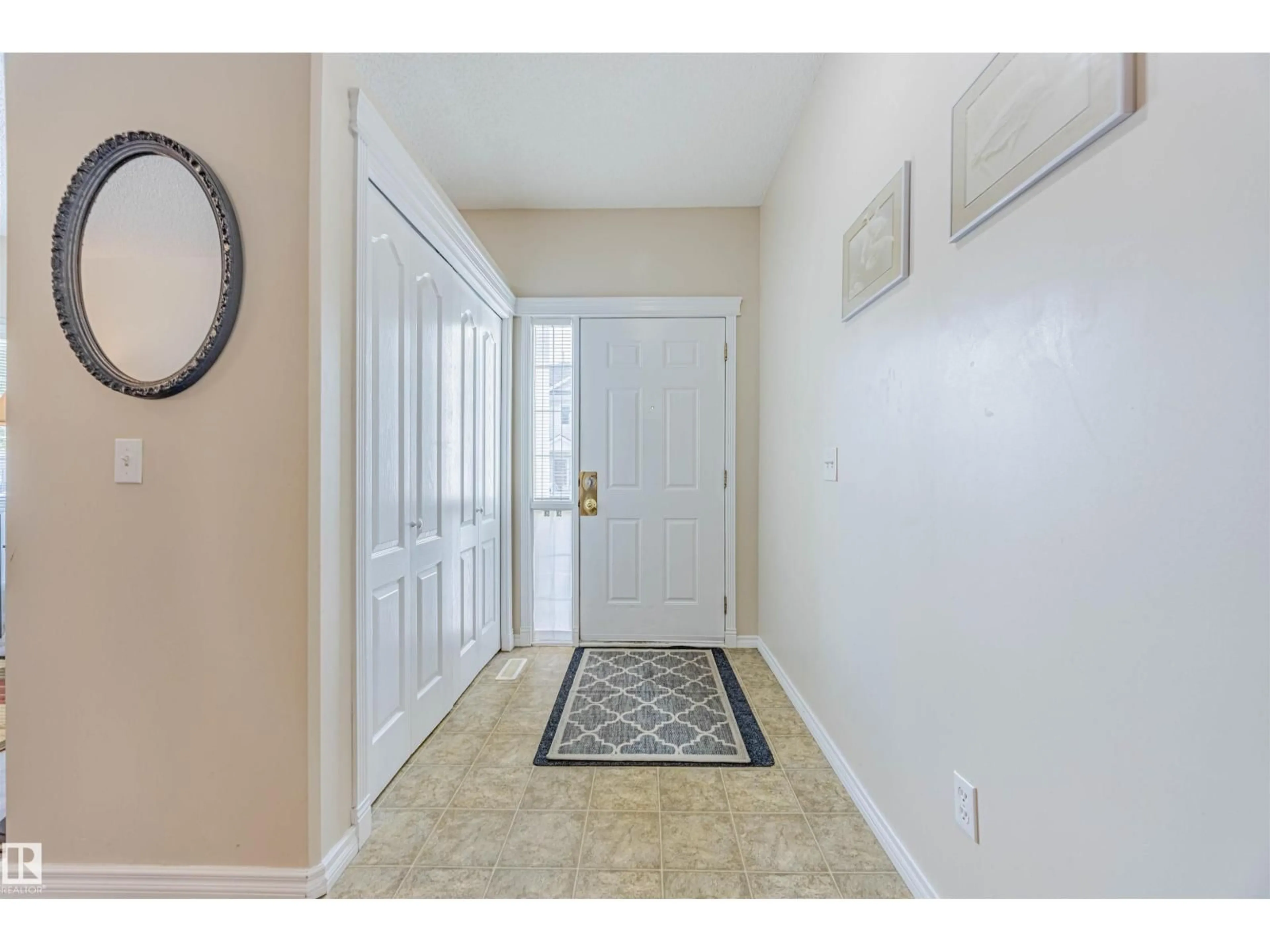 Indoor entryway for #10 - 1780 GLASTONBURY BV, Edmonton Alberta T5T6P9