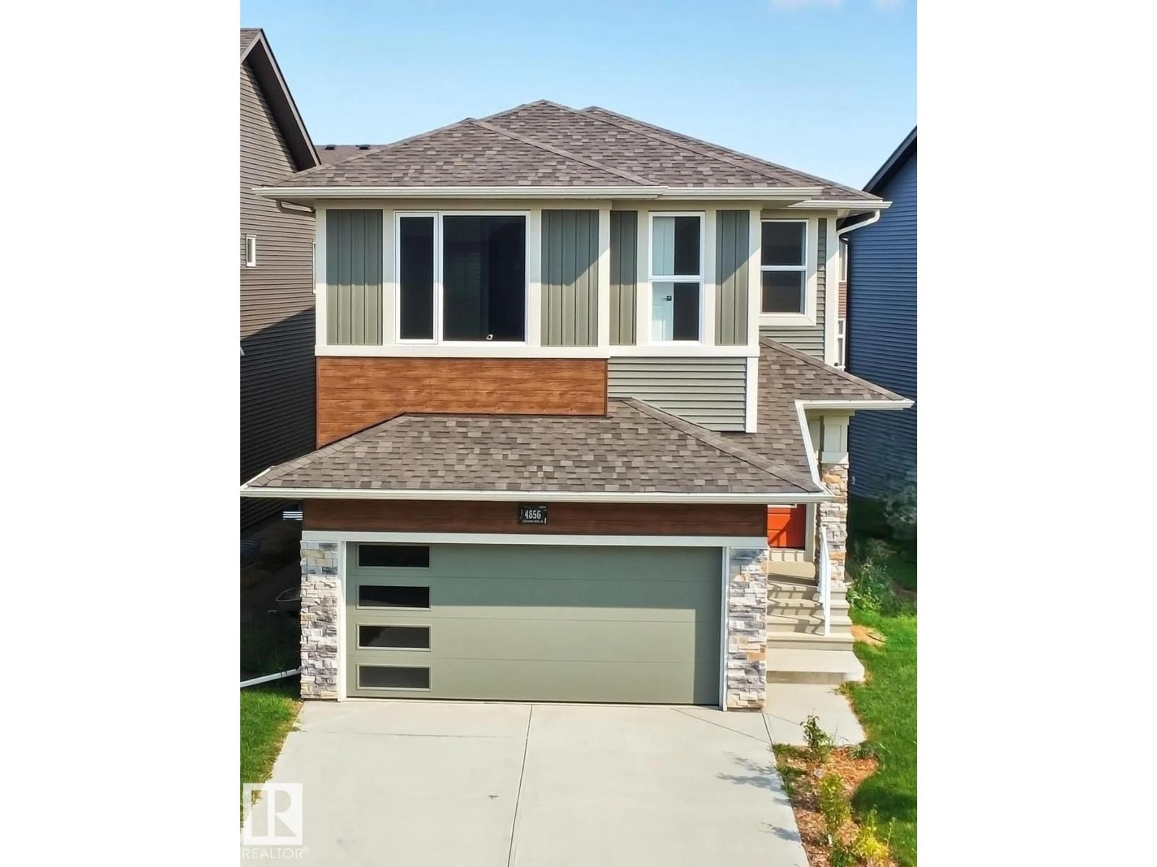 Home with vinyl exterior material, street for SW - 4856 HAWTHORN BN, Edmonton Alberta T6X3A9
