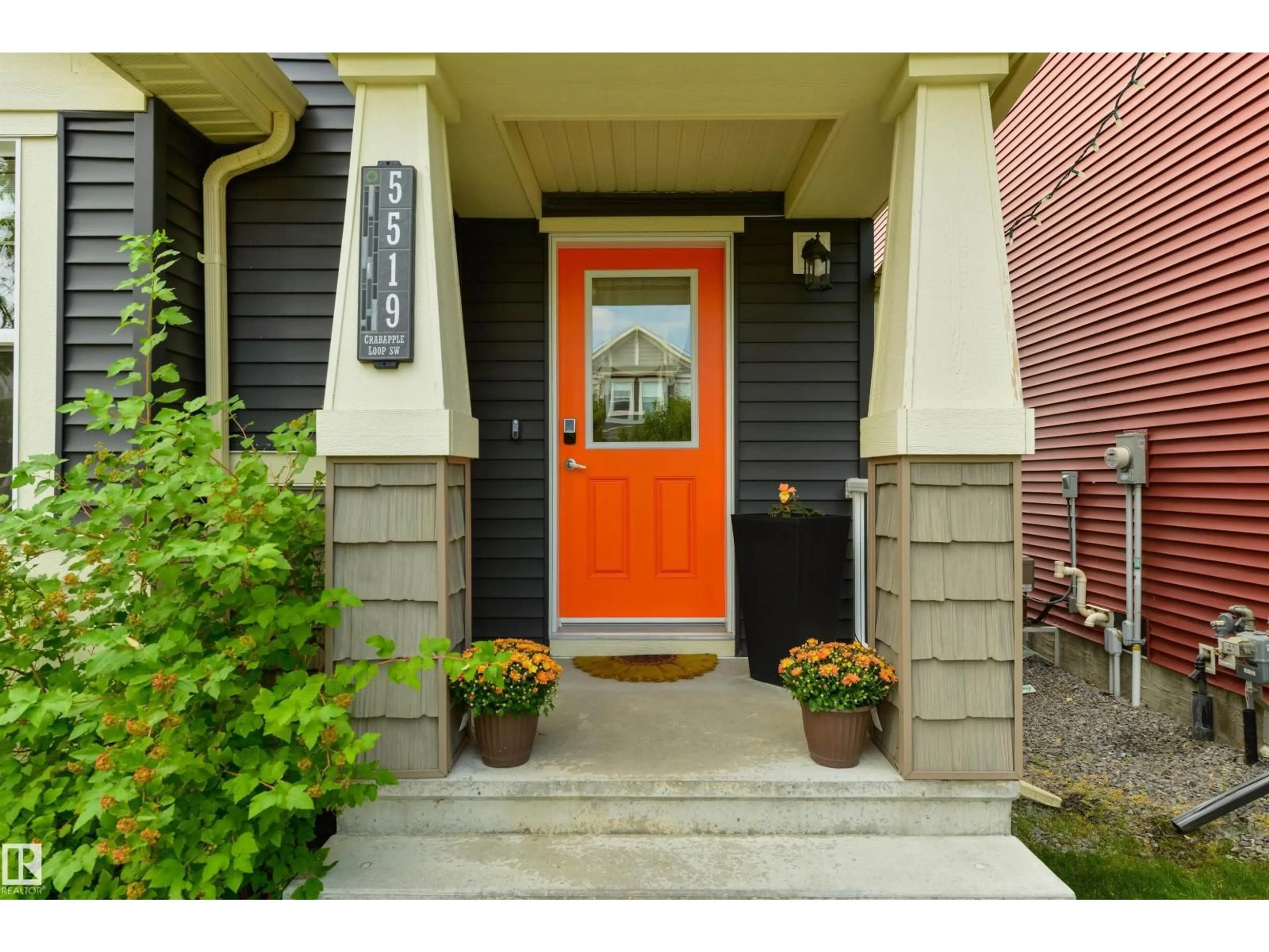 Indoor entryway for SW - 5519 CRABAPPLE LO, Edmonton Alberta T6X1S5