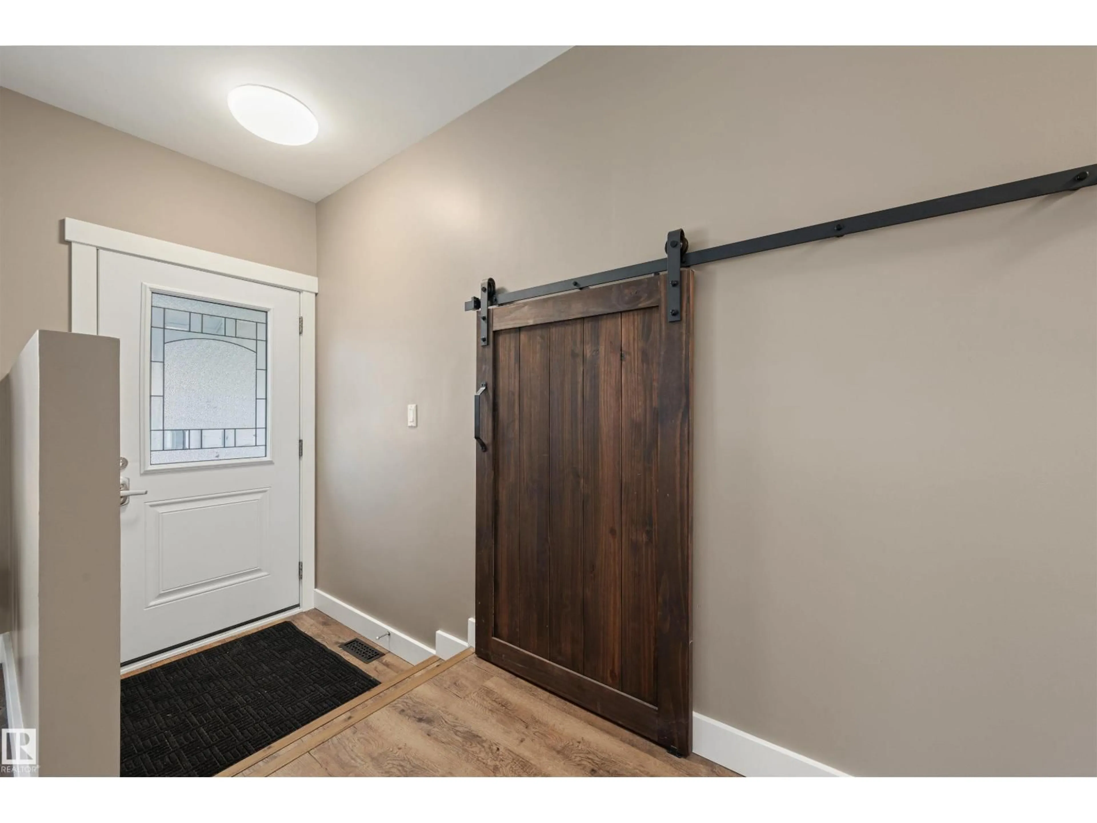 Indoor entryway for 47 VENTNOR PL, Sherwood Park Alberta T8A4W8