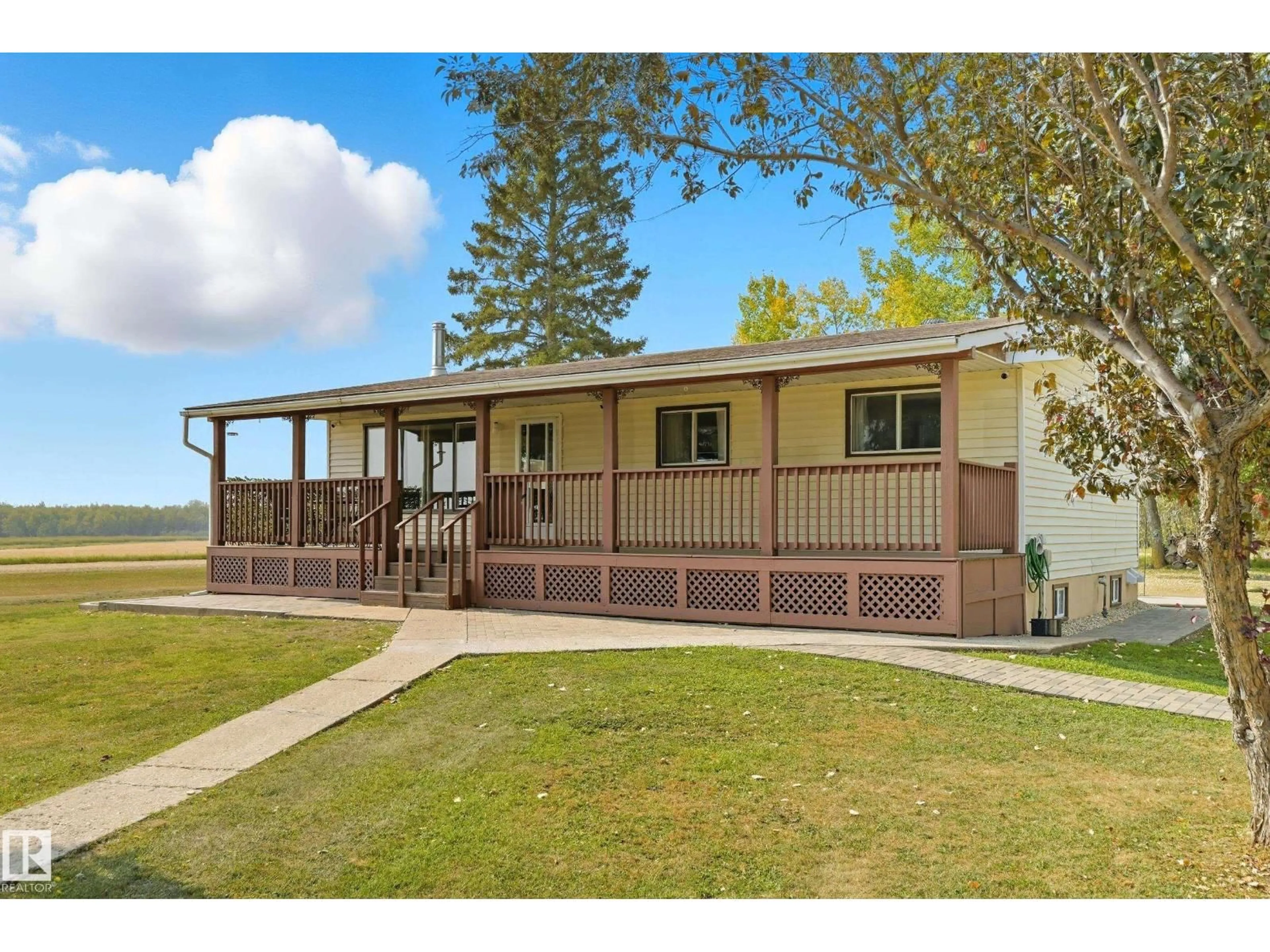 A pic from outside/outdoor area/front of a property/back of a property/a pic from drone, unknown for 441002 HWY 822, Rural Wetaskiwin County Alberta T9A1W9