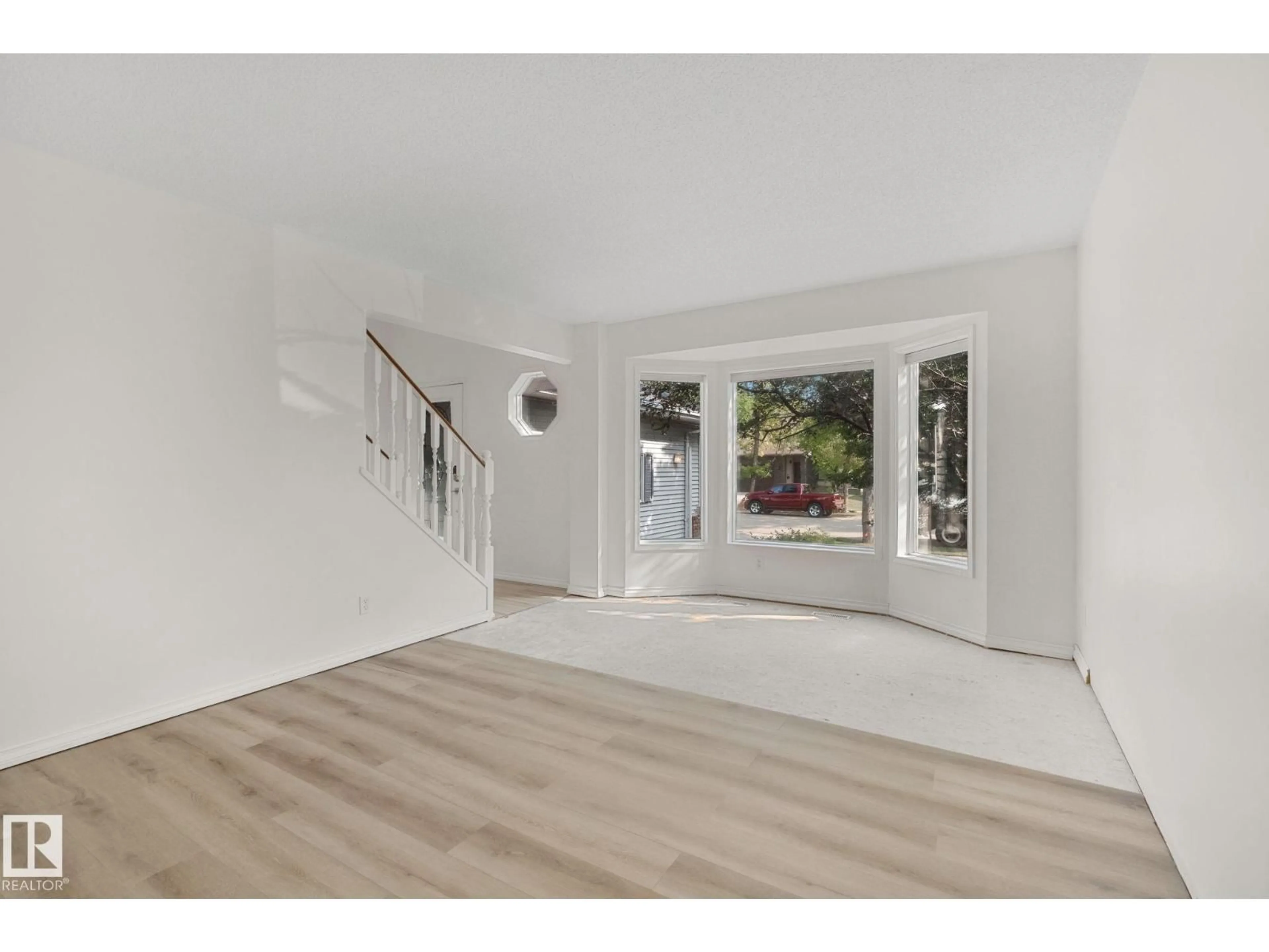 Unknown for 4 LEXINGTON DR, St. Albert Alberta T8N4M6