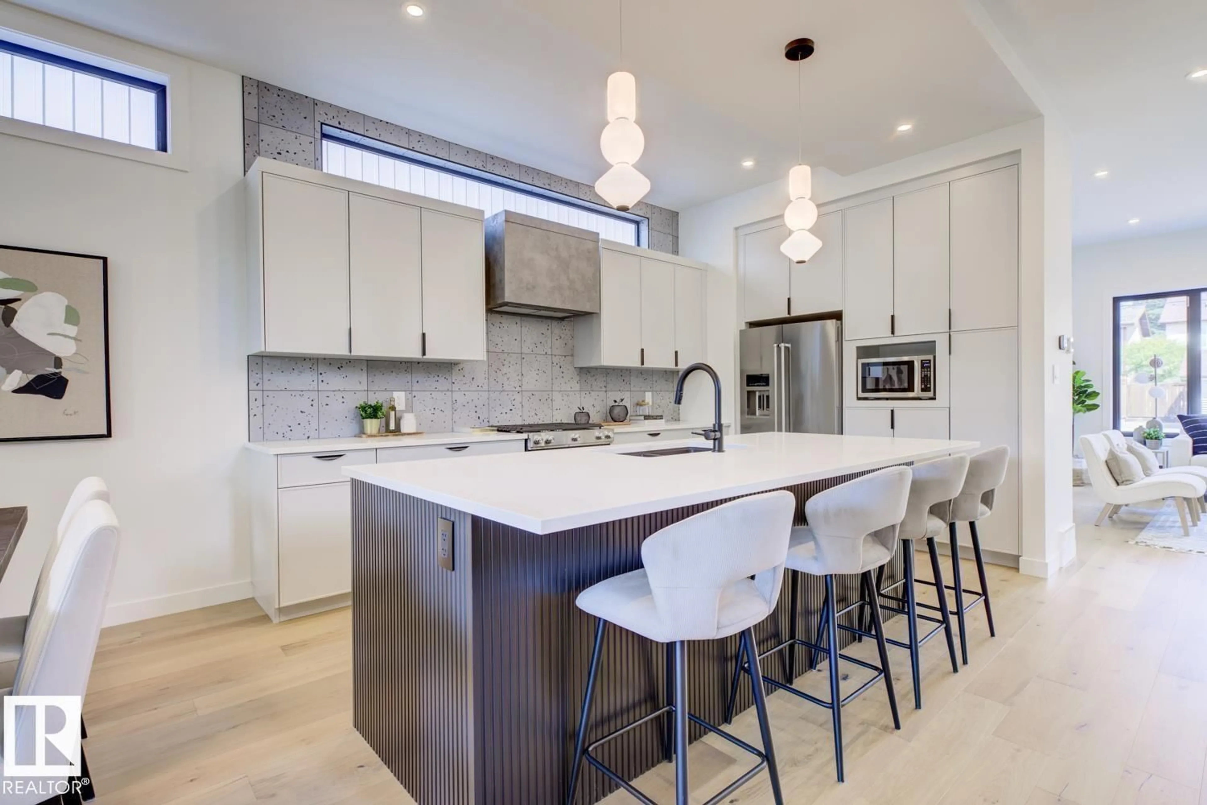 Contemporary kitchen, ceramic/tile floor for 9346 72 AV, Edmonton Alberta T6E0Y2