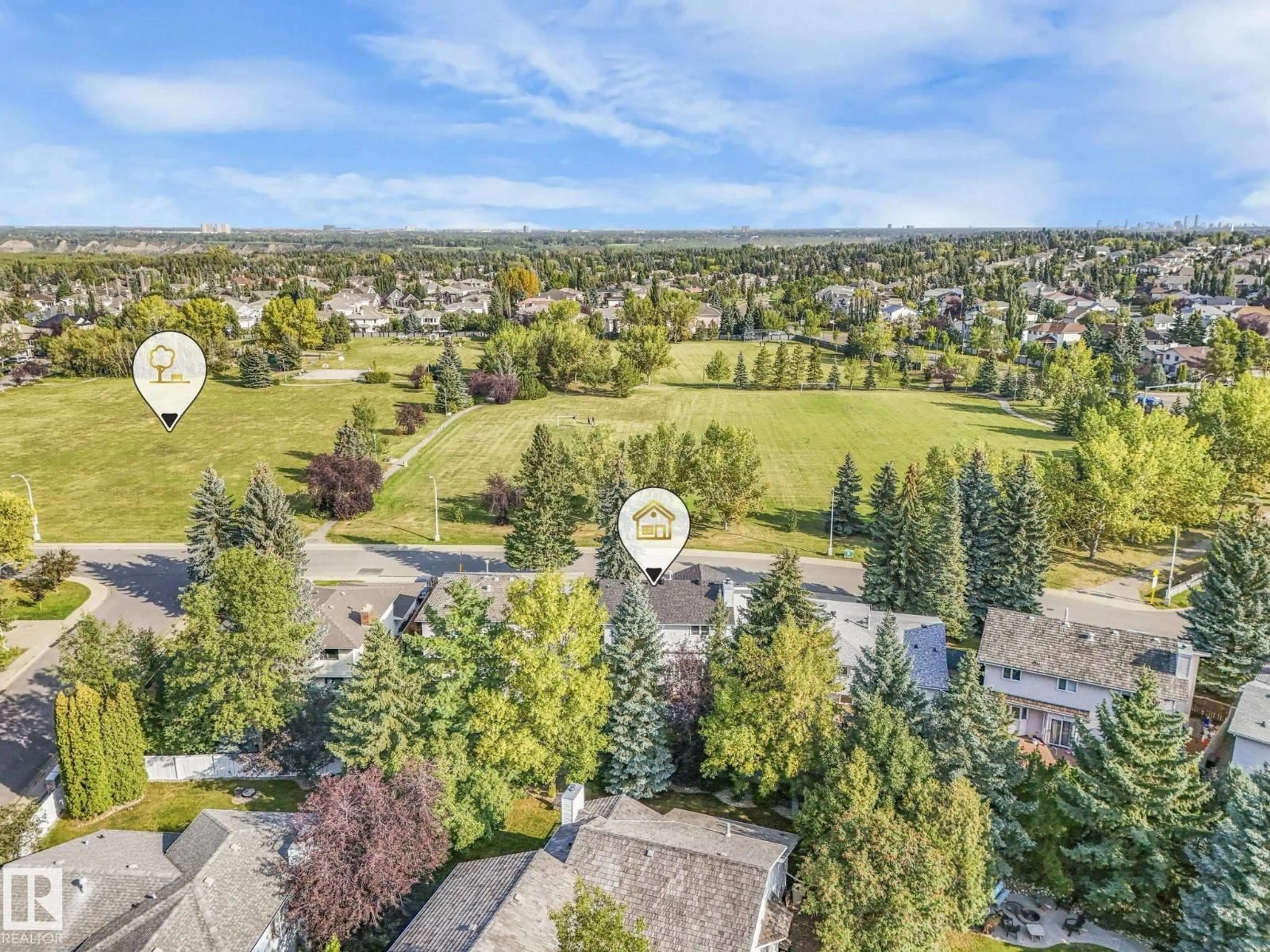 A pic from outside/outdoor area/front of a property/back of a property/a pic from drone, mountain view for 720 HENDRA CR, Edmonton Alberta T6R1S6