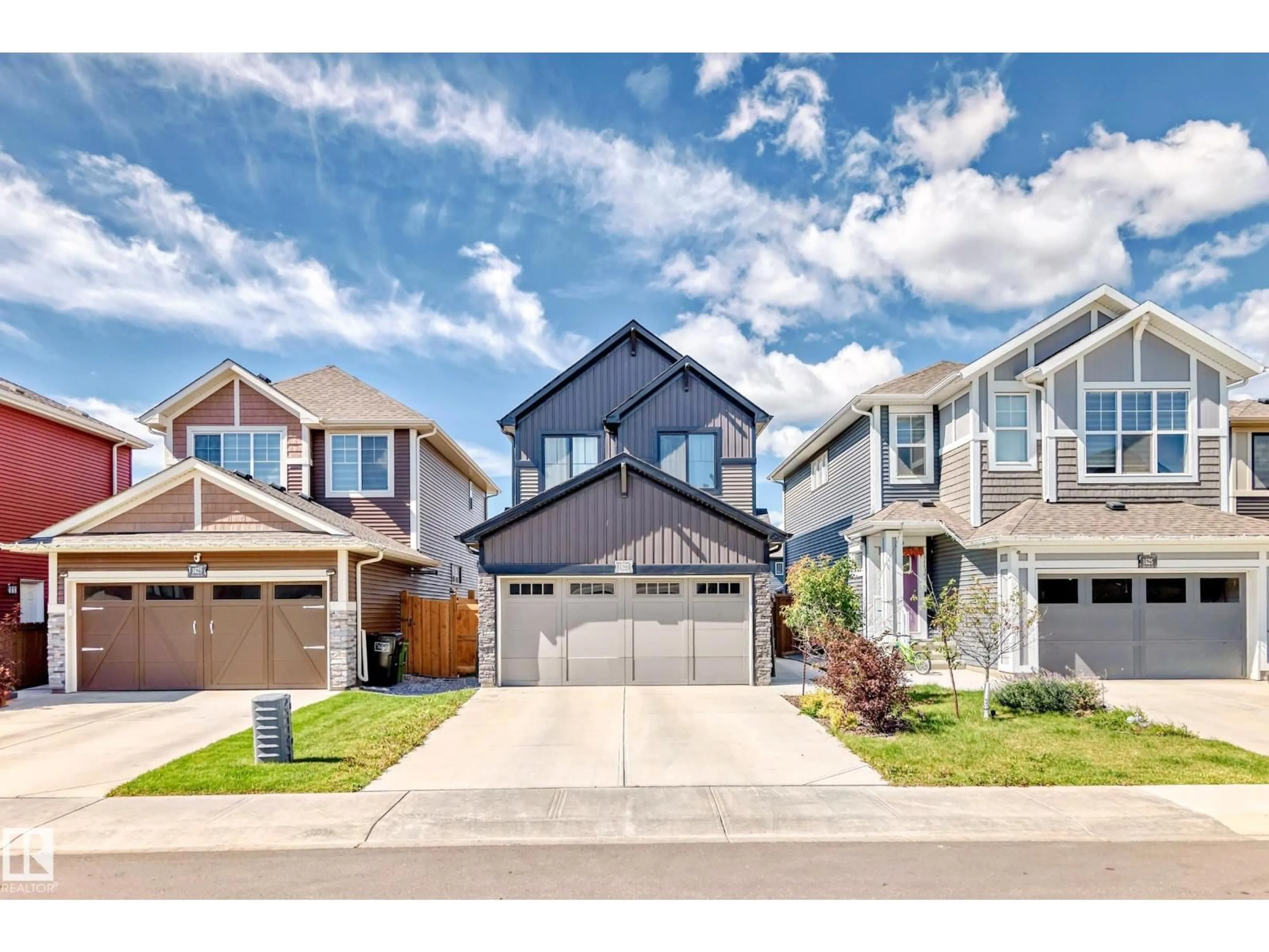 Home with vinyl exterior material, street for CI SW - 1627 PLUM CIRCLE, Edmonton Alberta T6X2X1