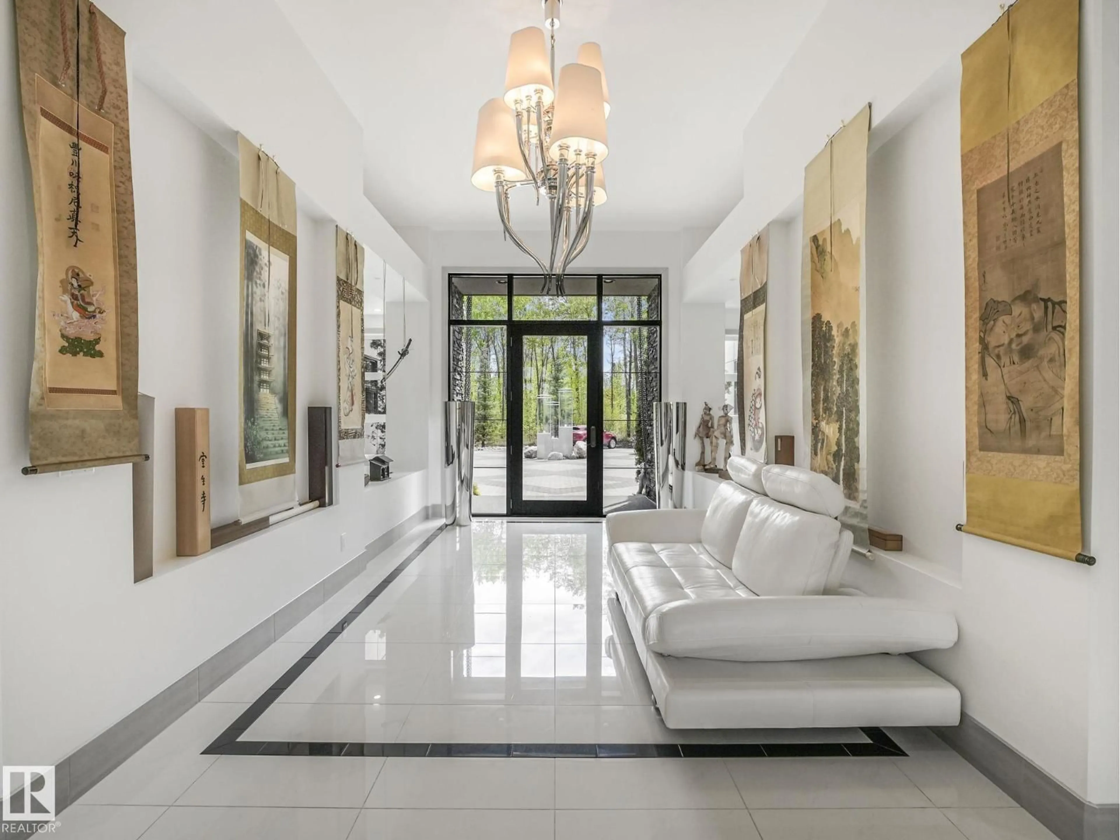 Indoor foyer for 51222 RGE ROAD 260, Rural Parkland County Alberta T7Y1B1