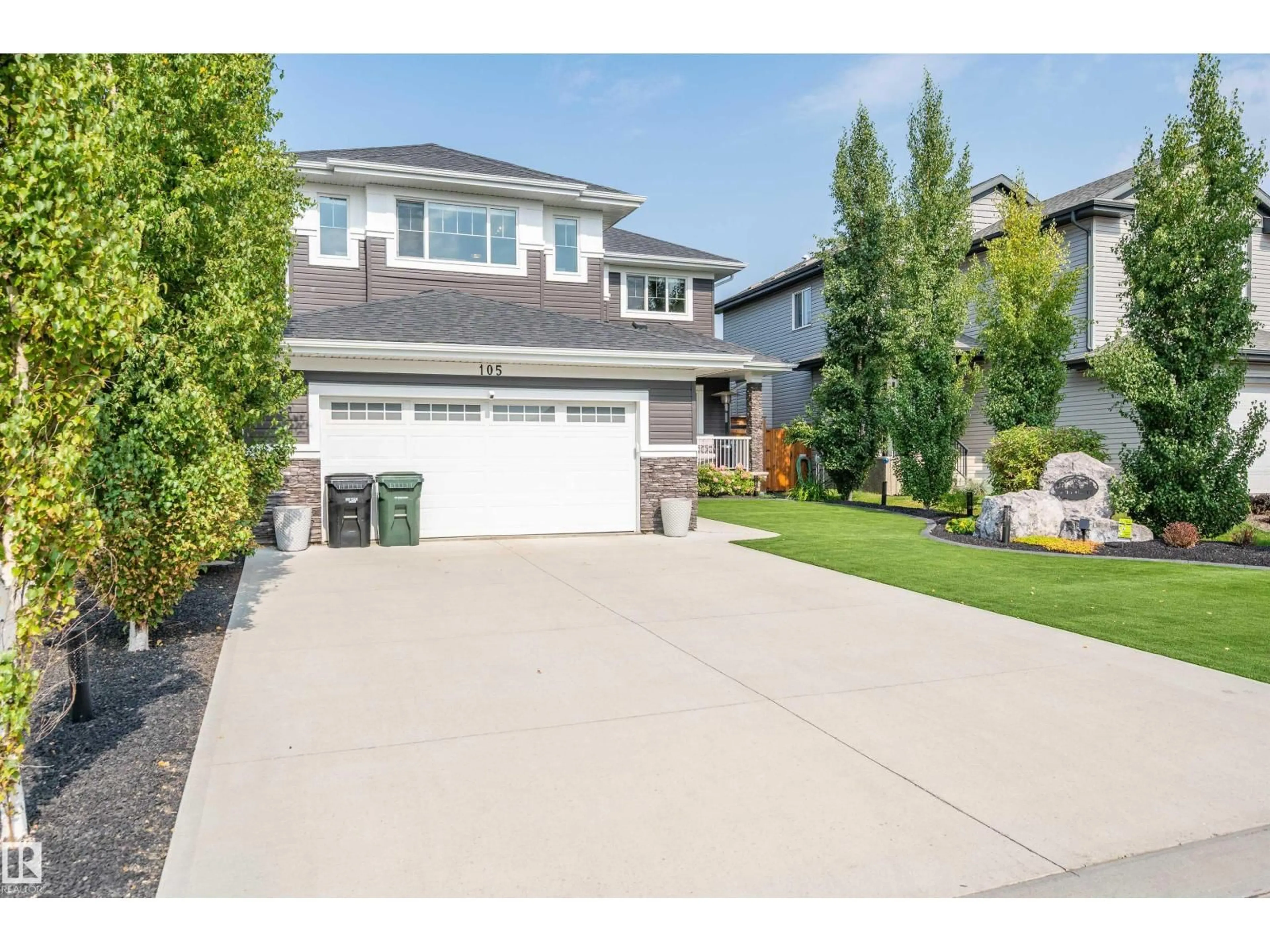 Home with vinyl exterior material, street for 105 CRESTHAVEN GV, Ardrossan Alberta T8E0A2