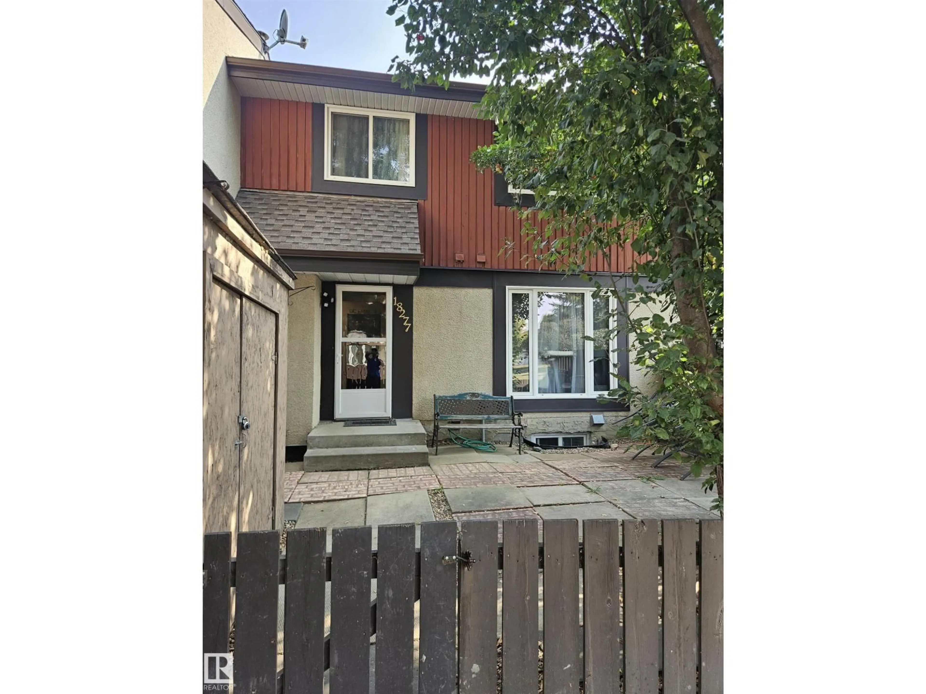 Unknown for 18277 84 AV, Edmonton Alberta T5T1T7