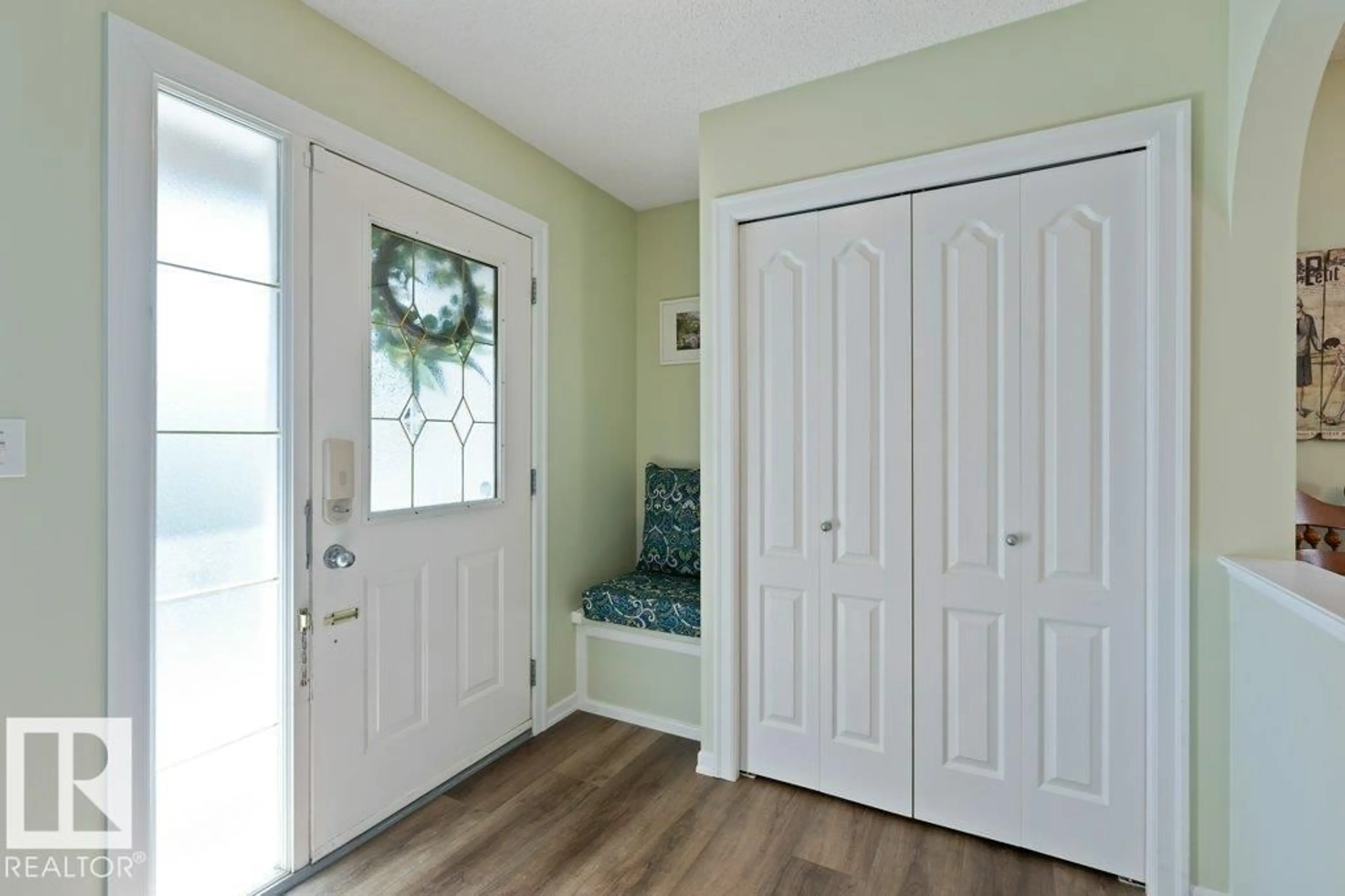 Indoor entryway for 30 ENGLISH WY, St. Albert Alberta T8N7G6