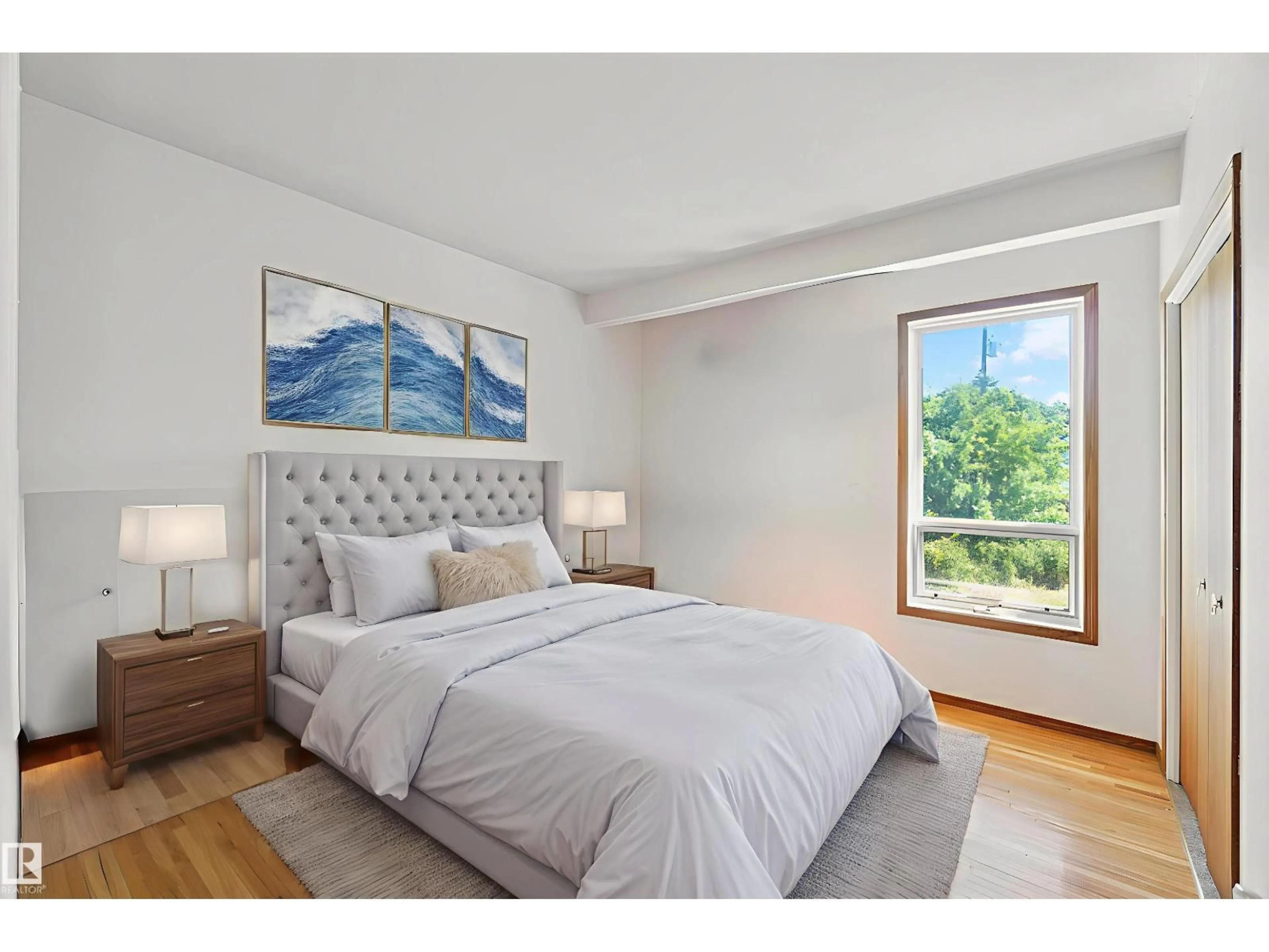 Bedroom with bed, unknown for NW - 10951 118 ST, Edmonton Alberta T5H3P1