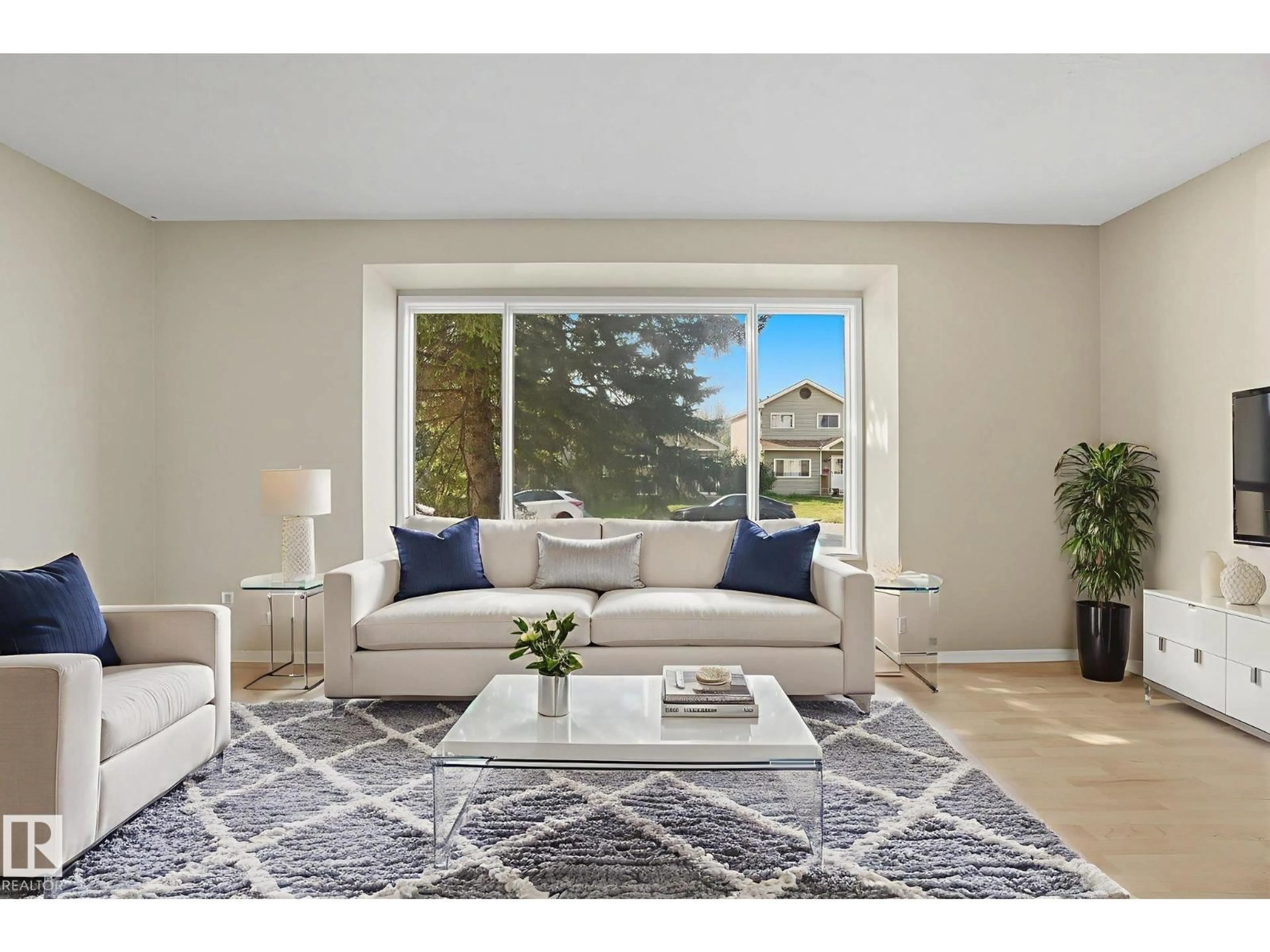 Living room with furniture, unknown for 121 KIRKWOOD WY, Edmonton Alberta T6L5J7
