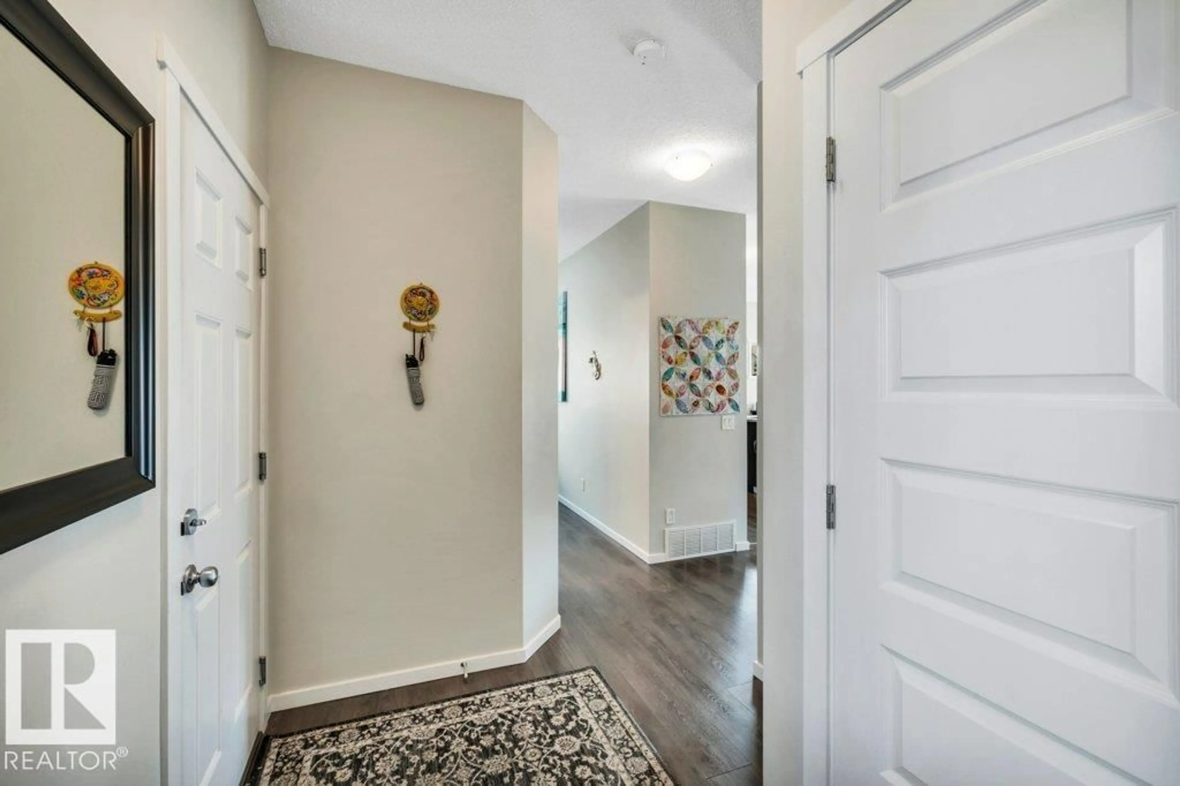 Indoor entryway for 20733 98A AV, Edmonton Alberta T5T7G2