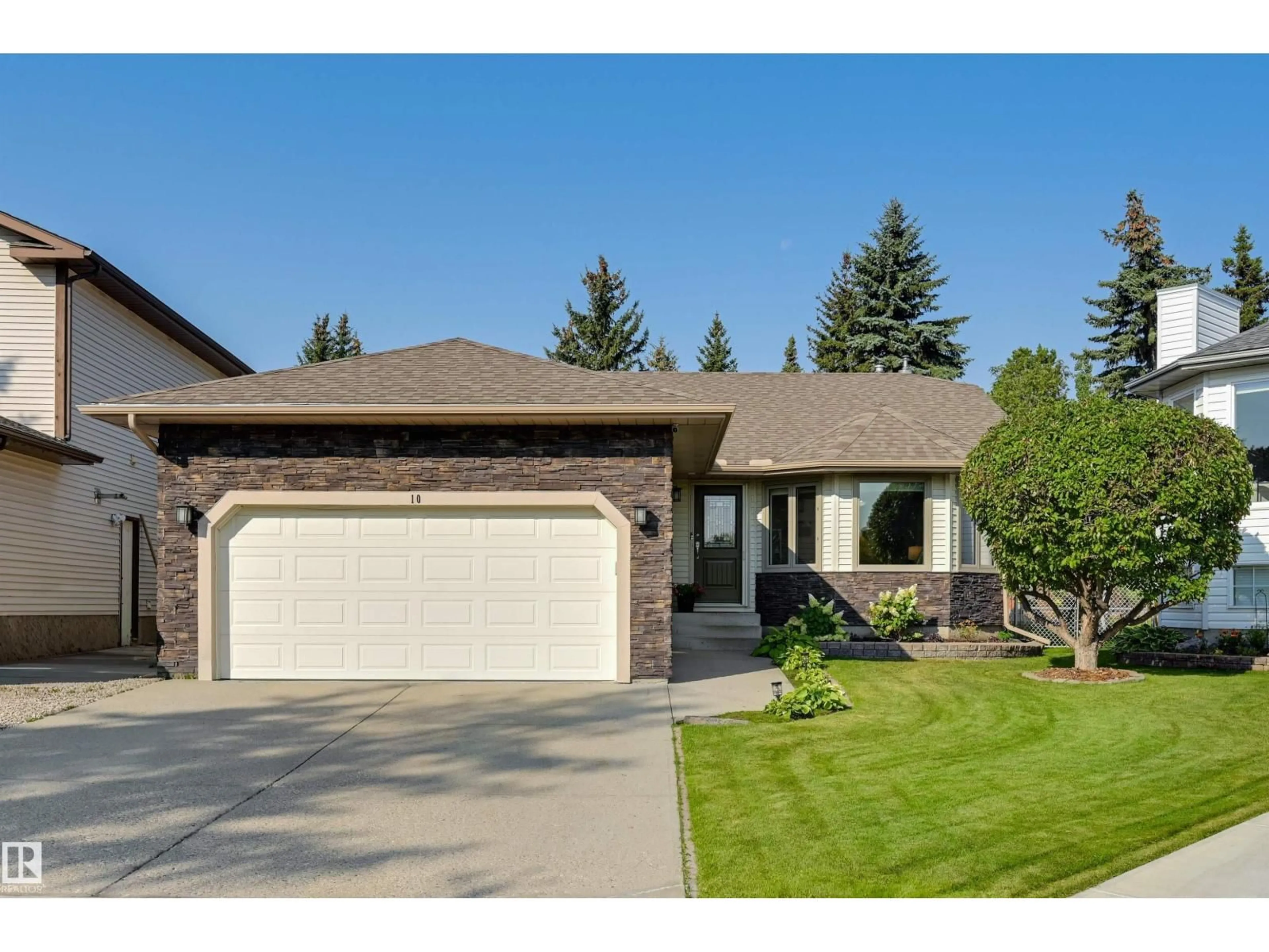 Unknown for 10 BLUEBERRY CR, Sherwood Park Alberta T8H1P6