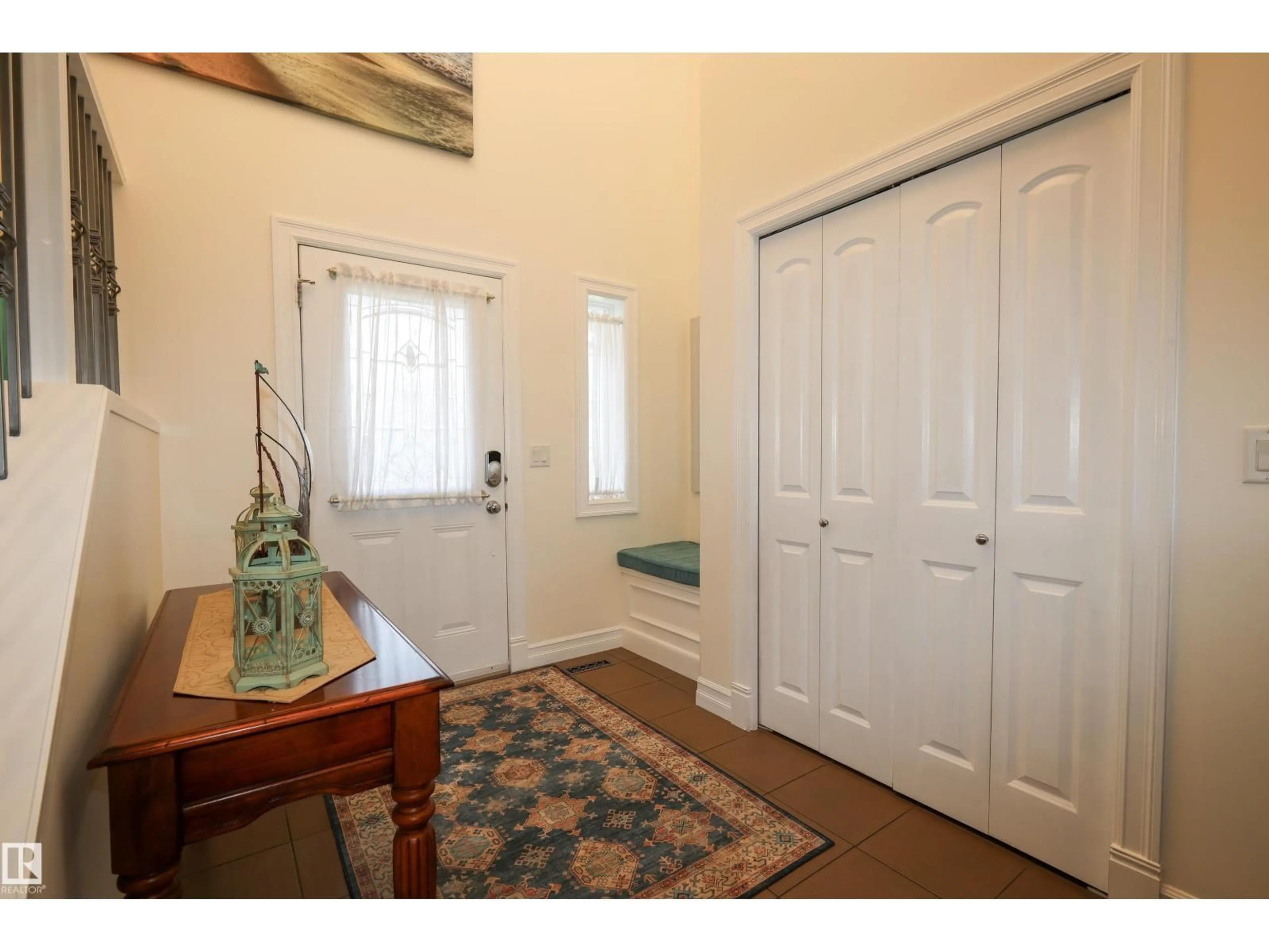 Indoor entryway for 10421 97 ST, Morinville Alberta T8R0B8