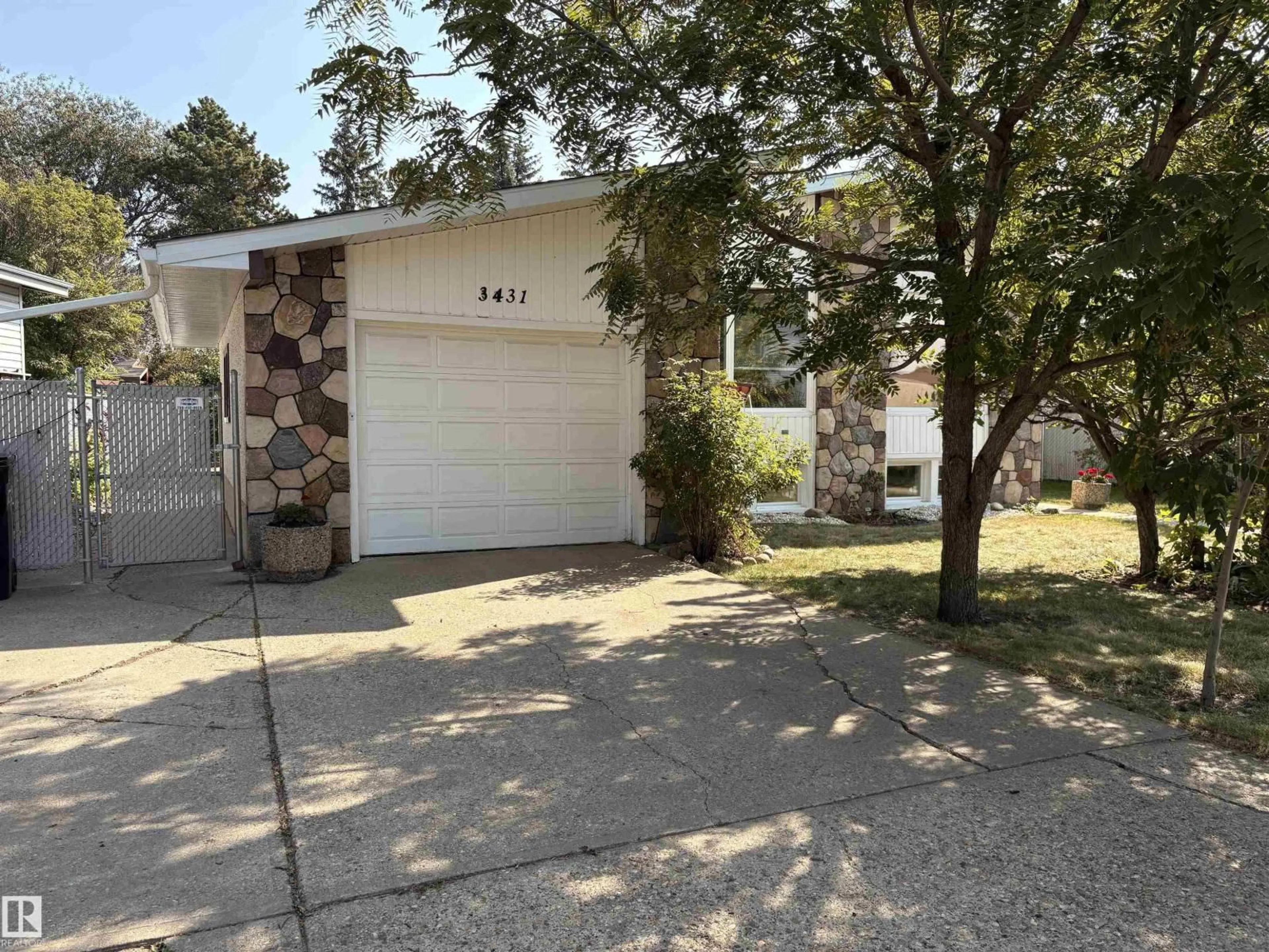 Unknown for 3431 86 ST, Edmonton Alberta T6K0H5
