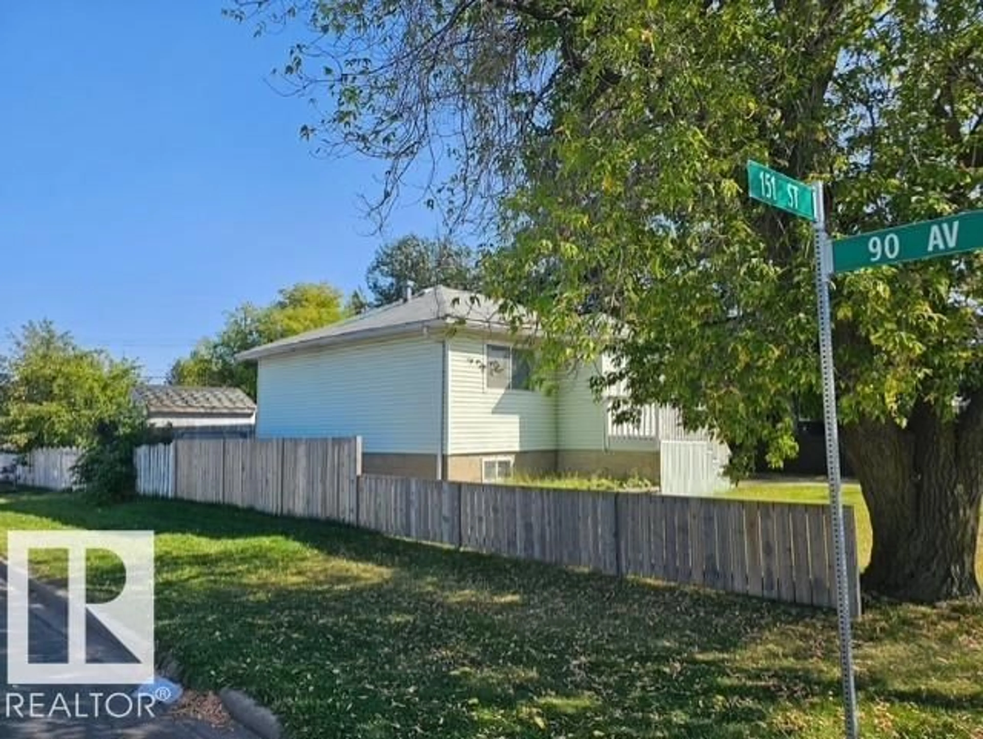 A pic from outside/outdoor area/front of a property/back of a property/a pic from drone, street for 8955 151 ST, Edmonton Alberta T5R1J1