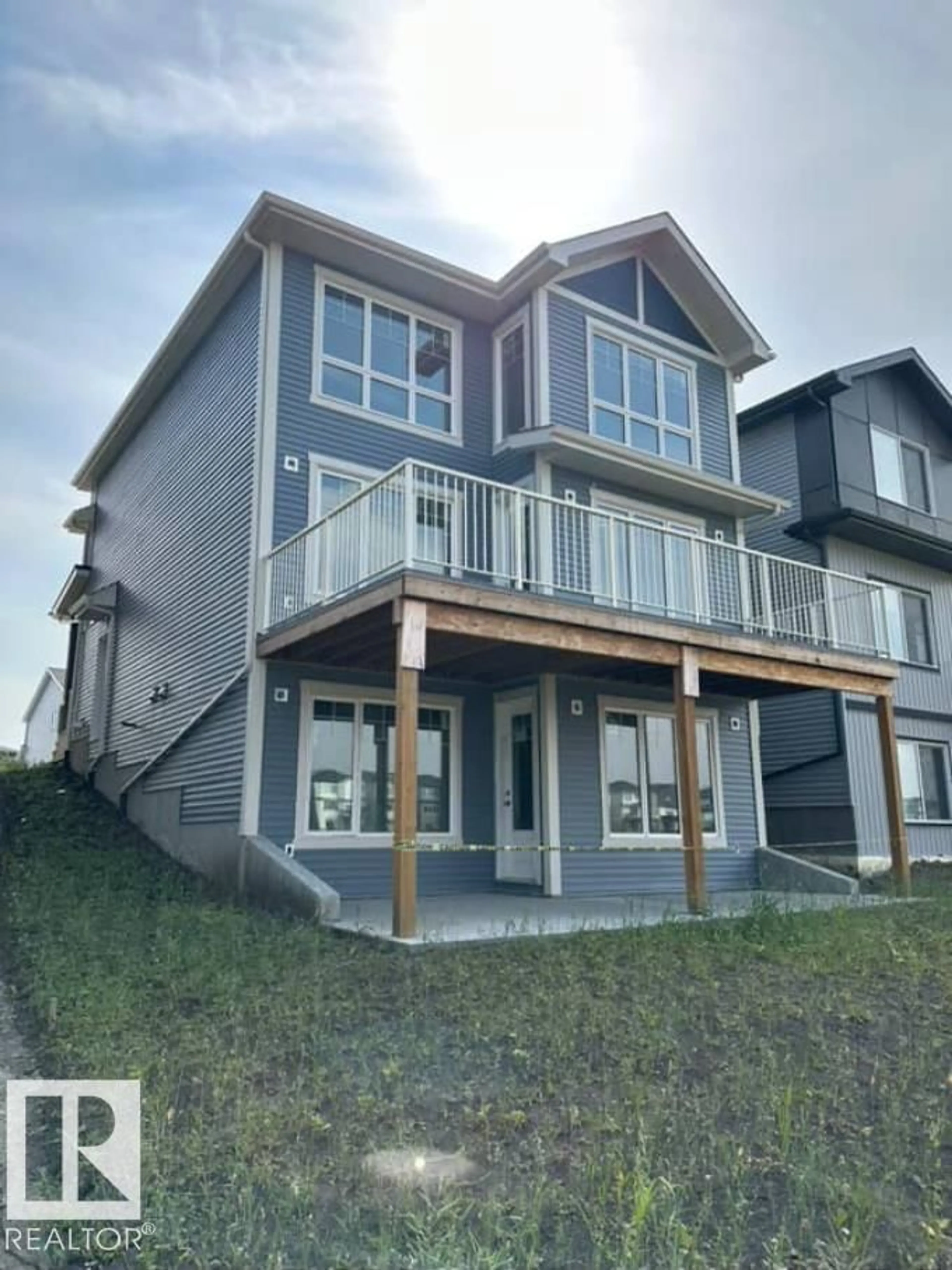 Home with vinyl exterior material, building for 19034 20A AVE AVE, Edmonton Alberta T6M3A7