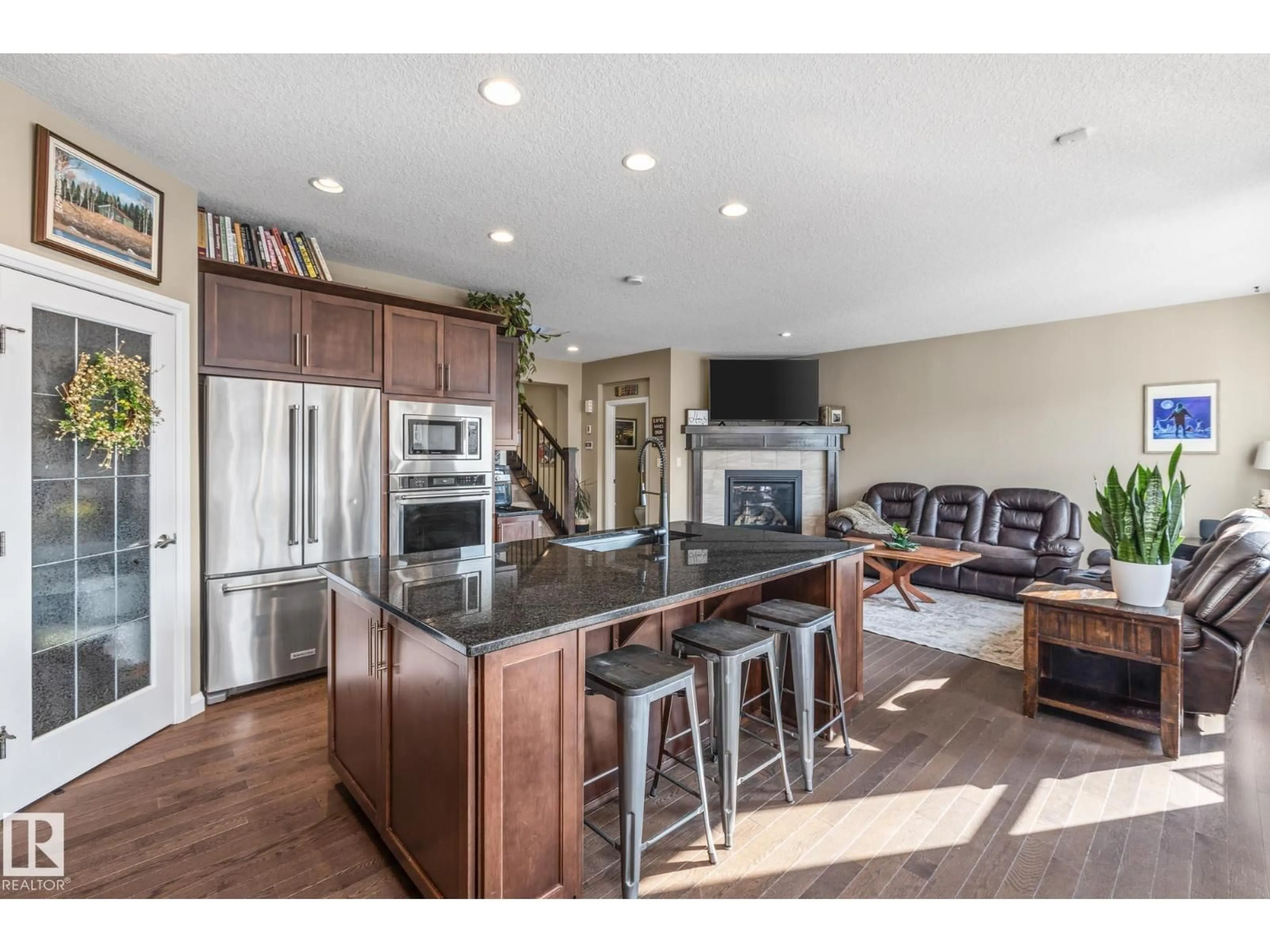 Open concept kitchen, unknown for 100 SHEPPARD WY, Leduc Alberta T9E0T4