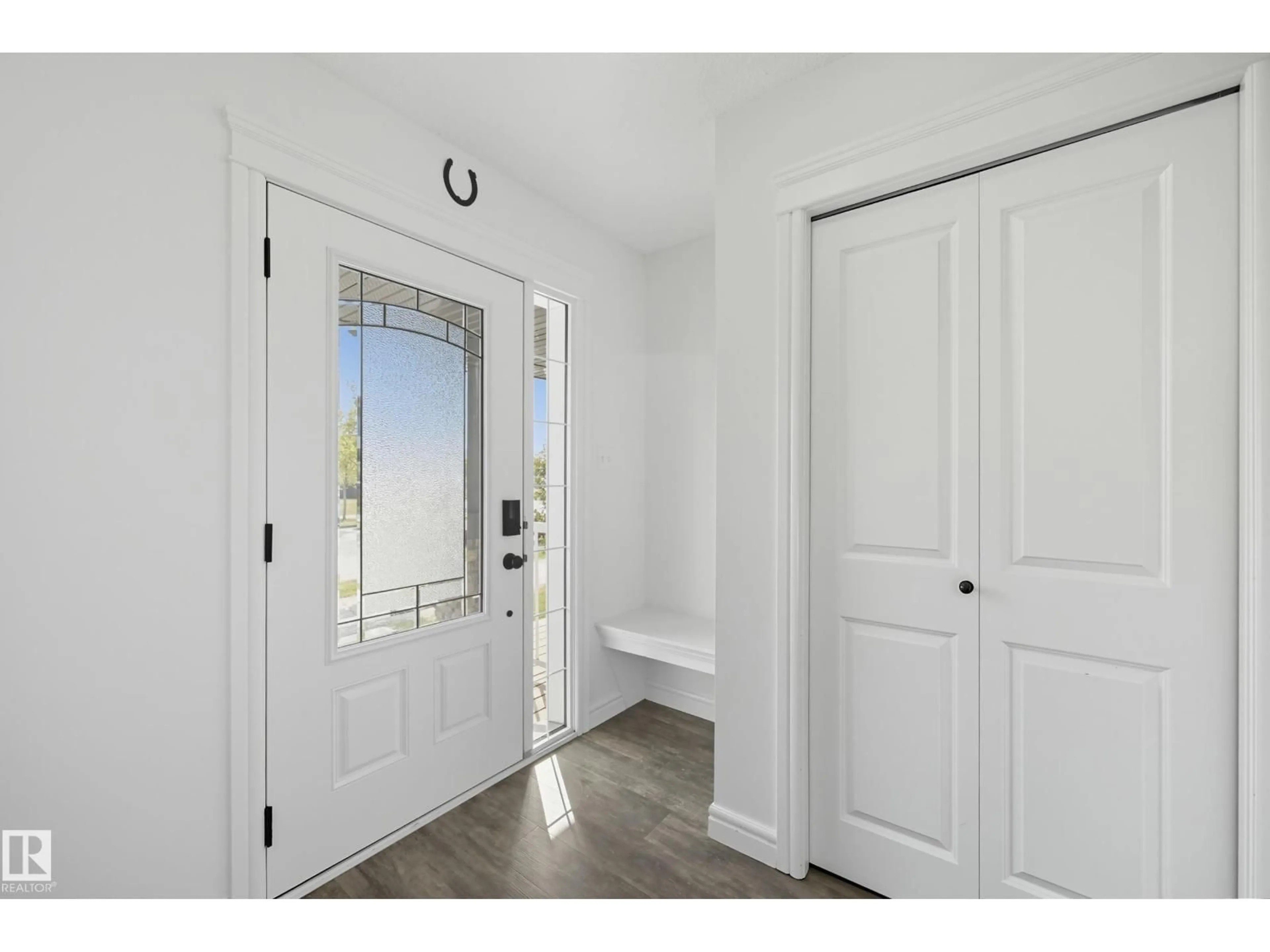 Indoor entryway for 200 ALLARD, Fort Saskatchewan Alberta T8L0T9