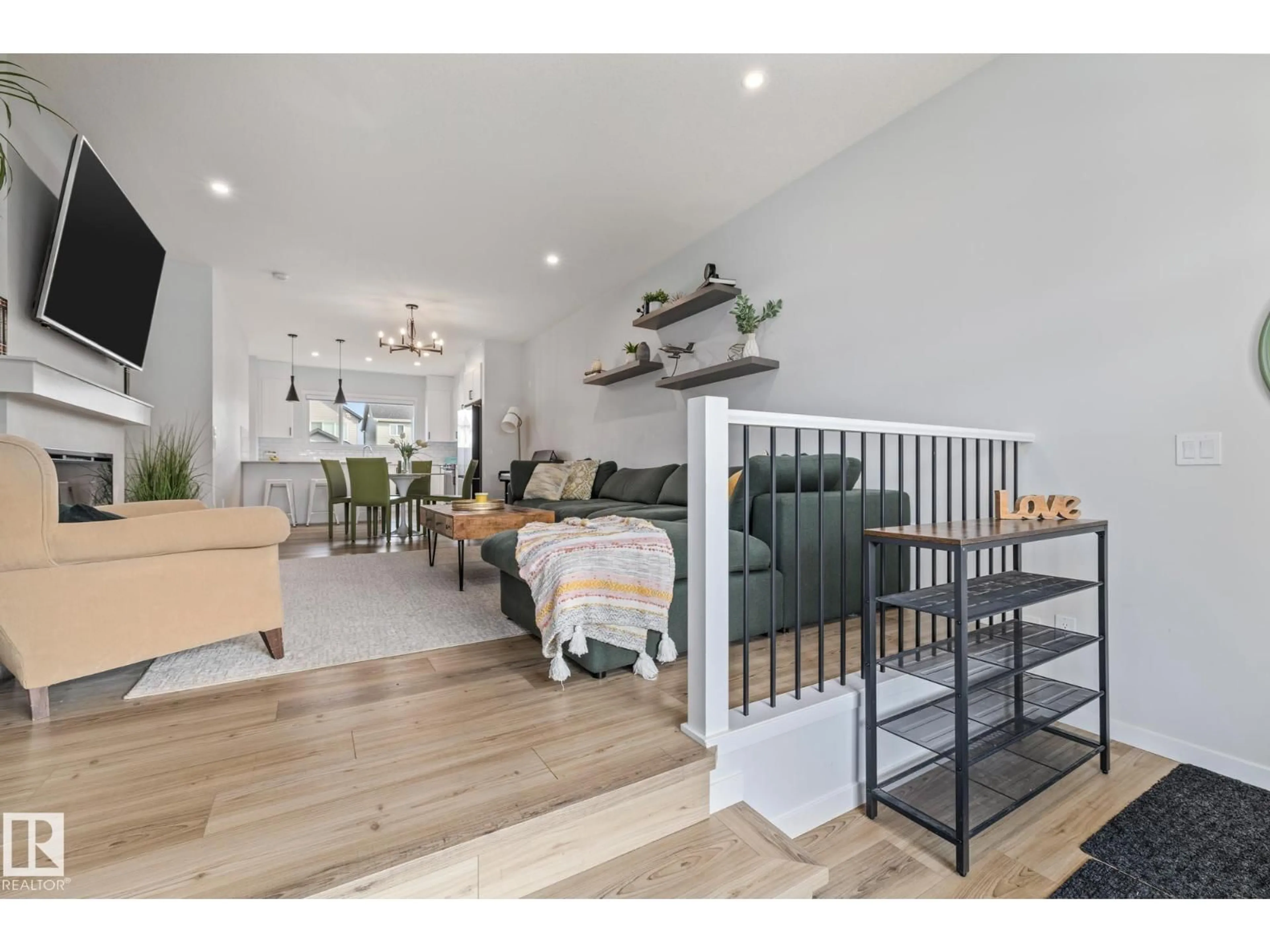 Unknown for 31 DORAIS WY, Fort Saskatchewan Alberta T8L0X3