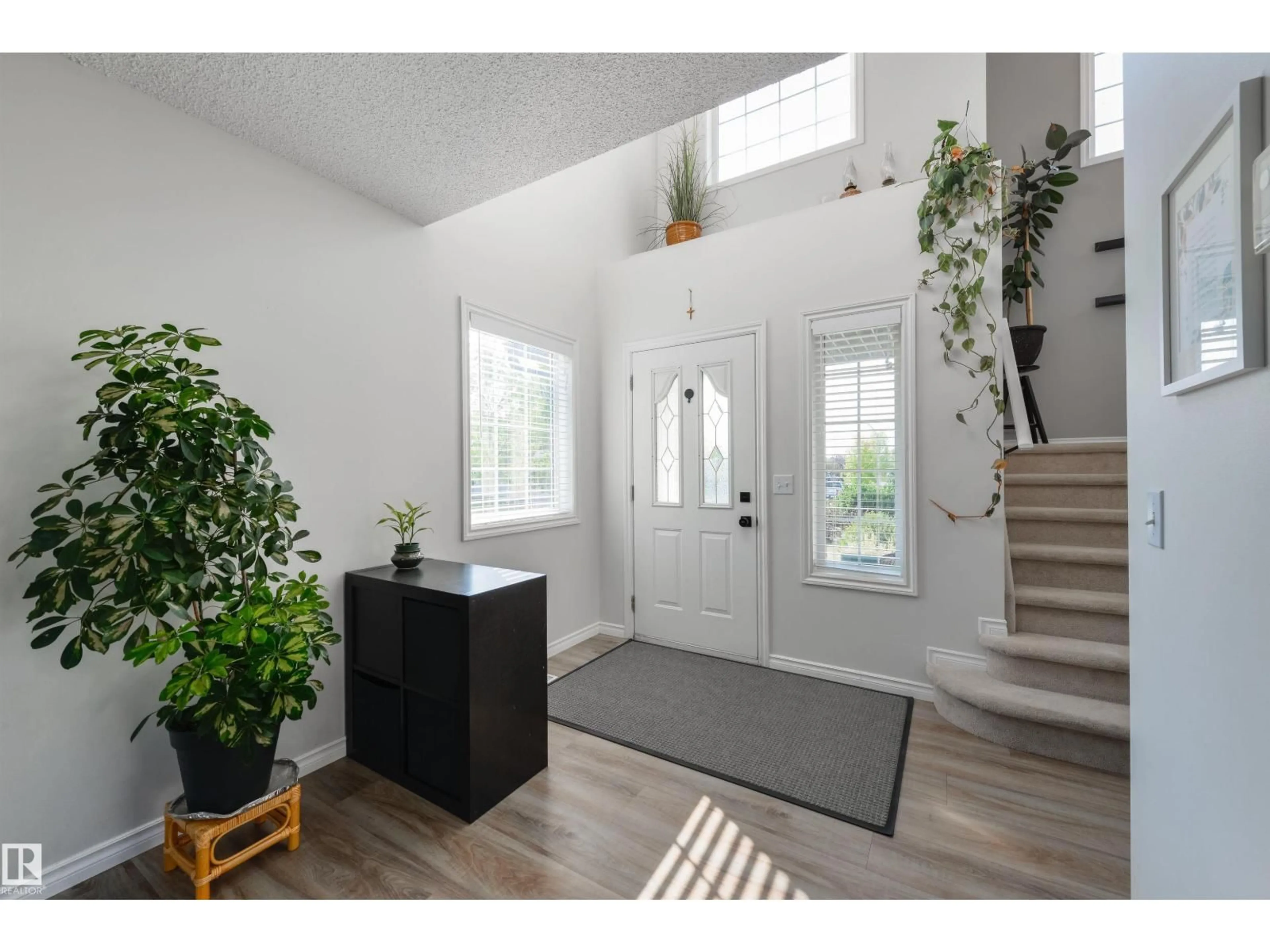 Indoor entryway for 13 WILLIS CR, Leduc Alberta T9E8E6