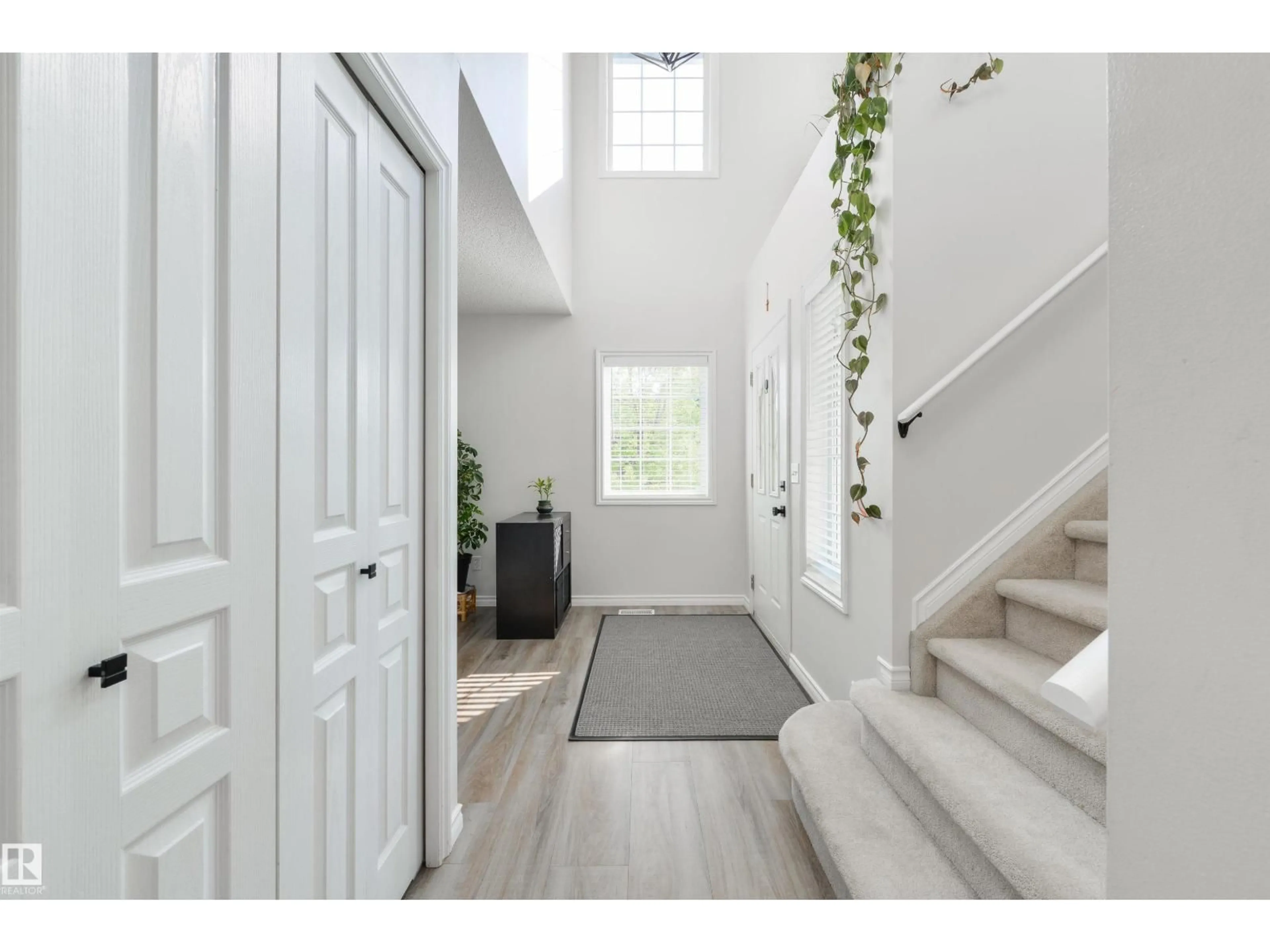 Indoor entryway for 13 WILLIS CR, Leduc Alberta T9E8E6